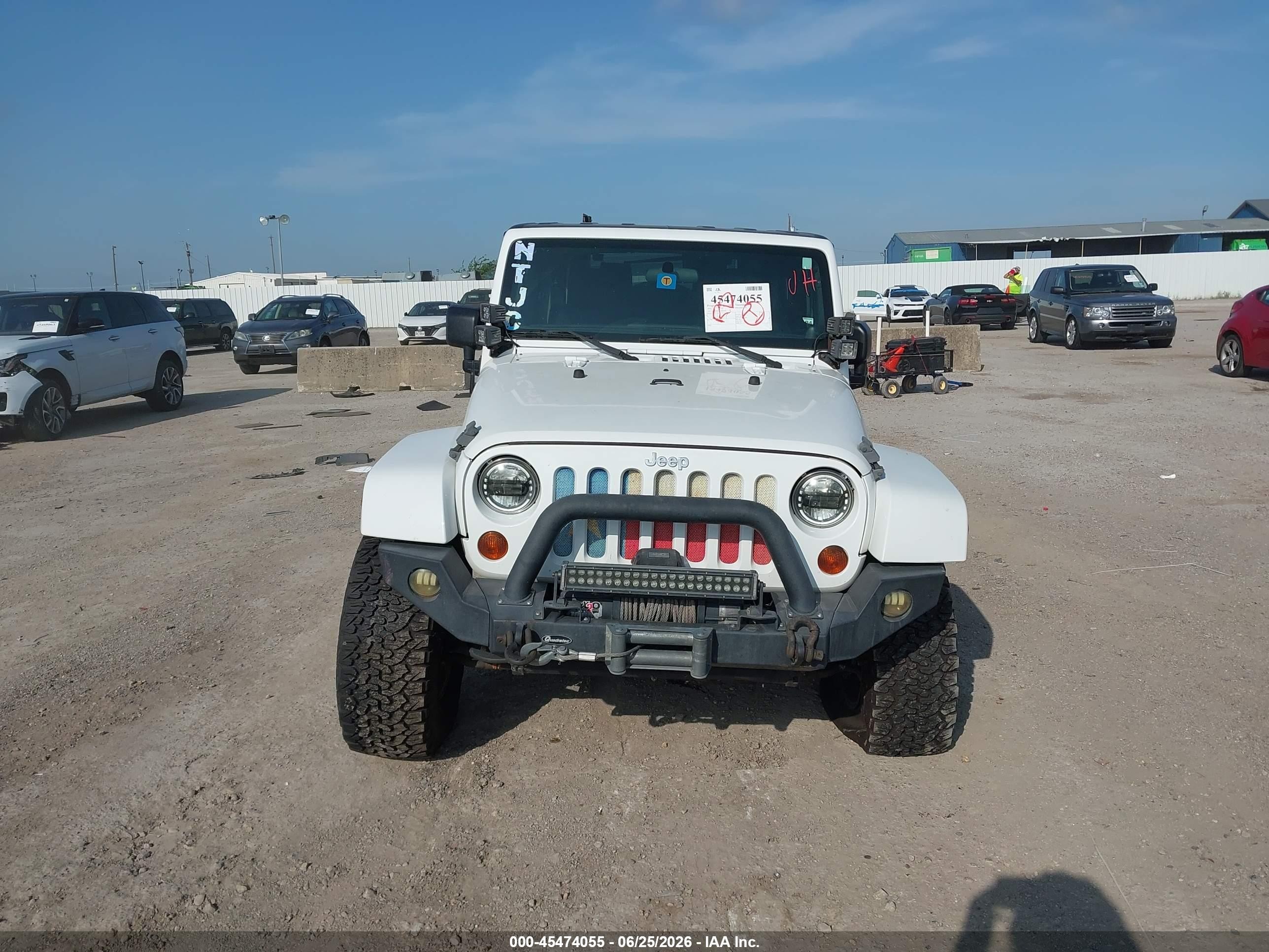 2012 Jeep Wrangler Sahara White vin: 1C4AJWBG8CL200206