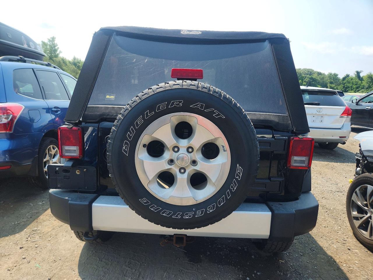 2014 Jeep Wrangler Sahara Black vin: 1C4AJWBG9EL322267