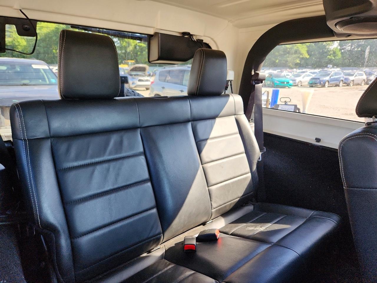 2012 Jeep Wrangler Sahara Черный vin: 1C4AJWBGXCL243185