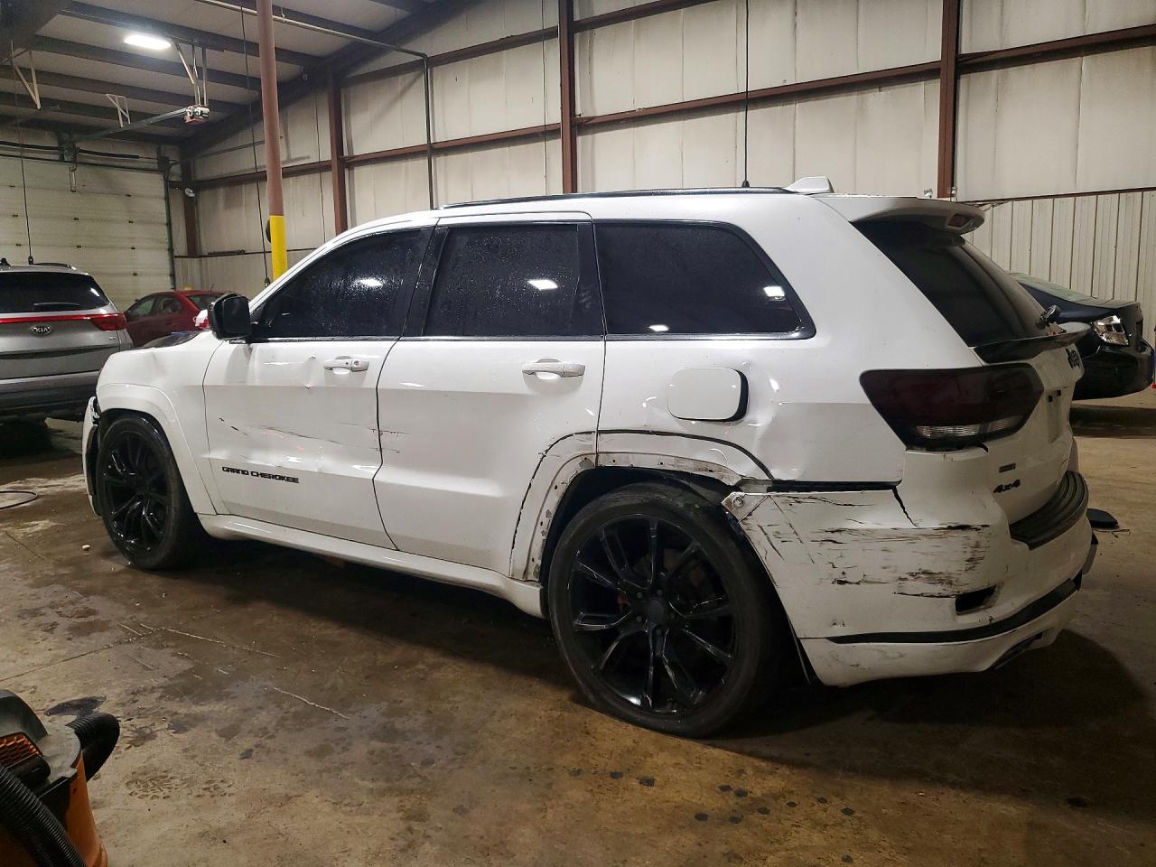 2015 Jeep Grand Cherokee Overland White vin: 1C4RJFCG0FC210024