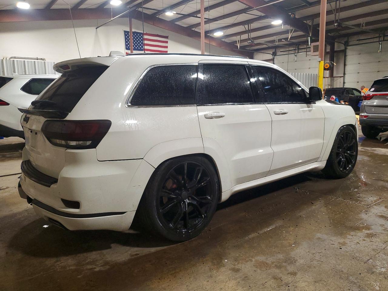 2015 Jeep Grand Cherokee Overland White vin: 1C4RJFCG0FC210024
