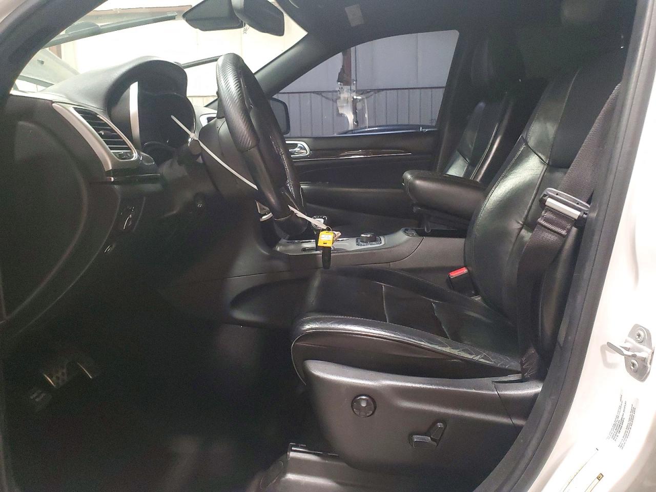 2015 Jeep Grand Cherokee Overland White vin: 1C4RJFCG0FC210024