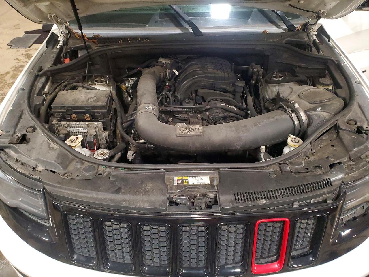 2015 Jeep Grand Cherokee Overland White vin: 1C4RJFCG0FC210024