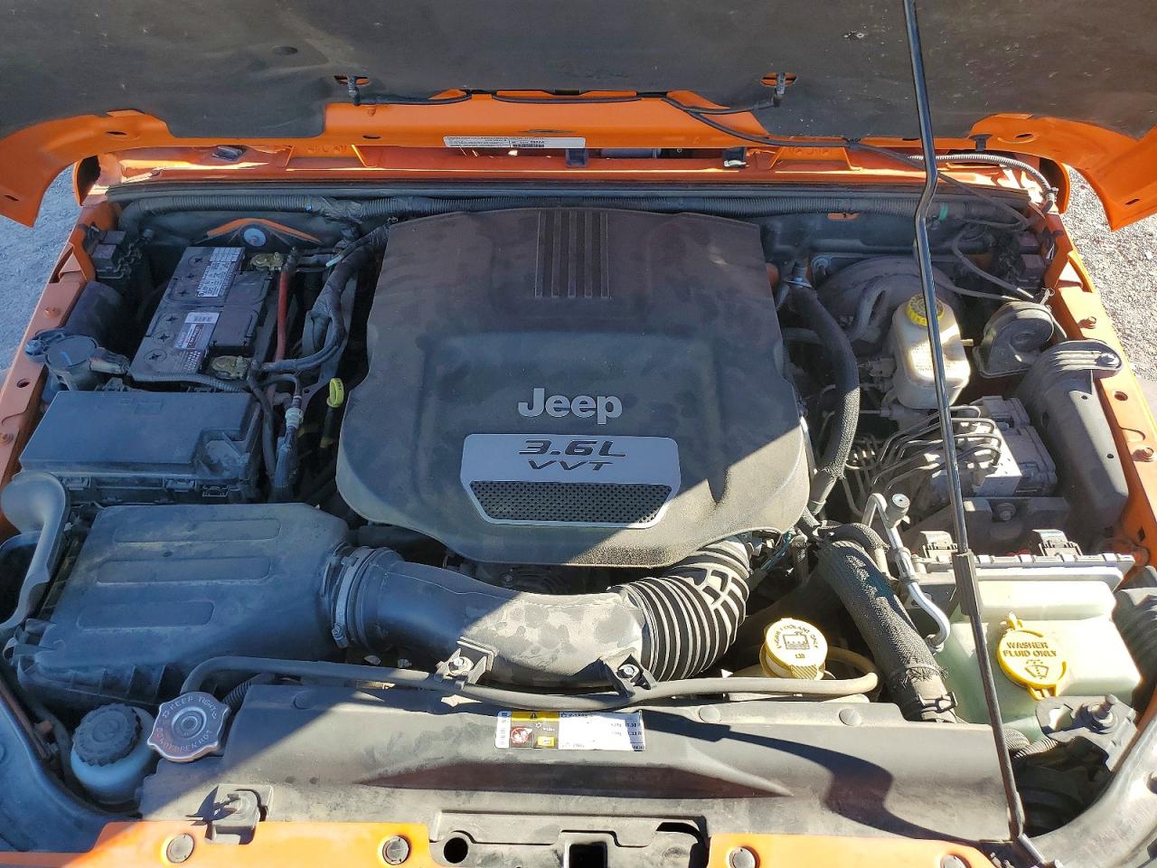 2013 Jeep Wrangler Rubicon Оранжевый vin: 1C4BJWCG0DL531978