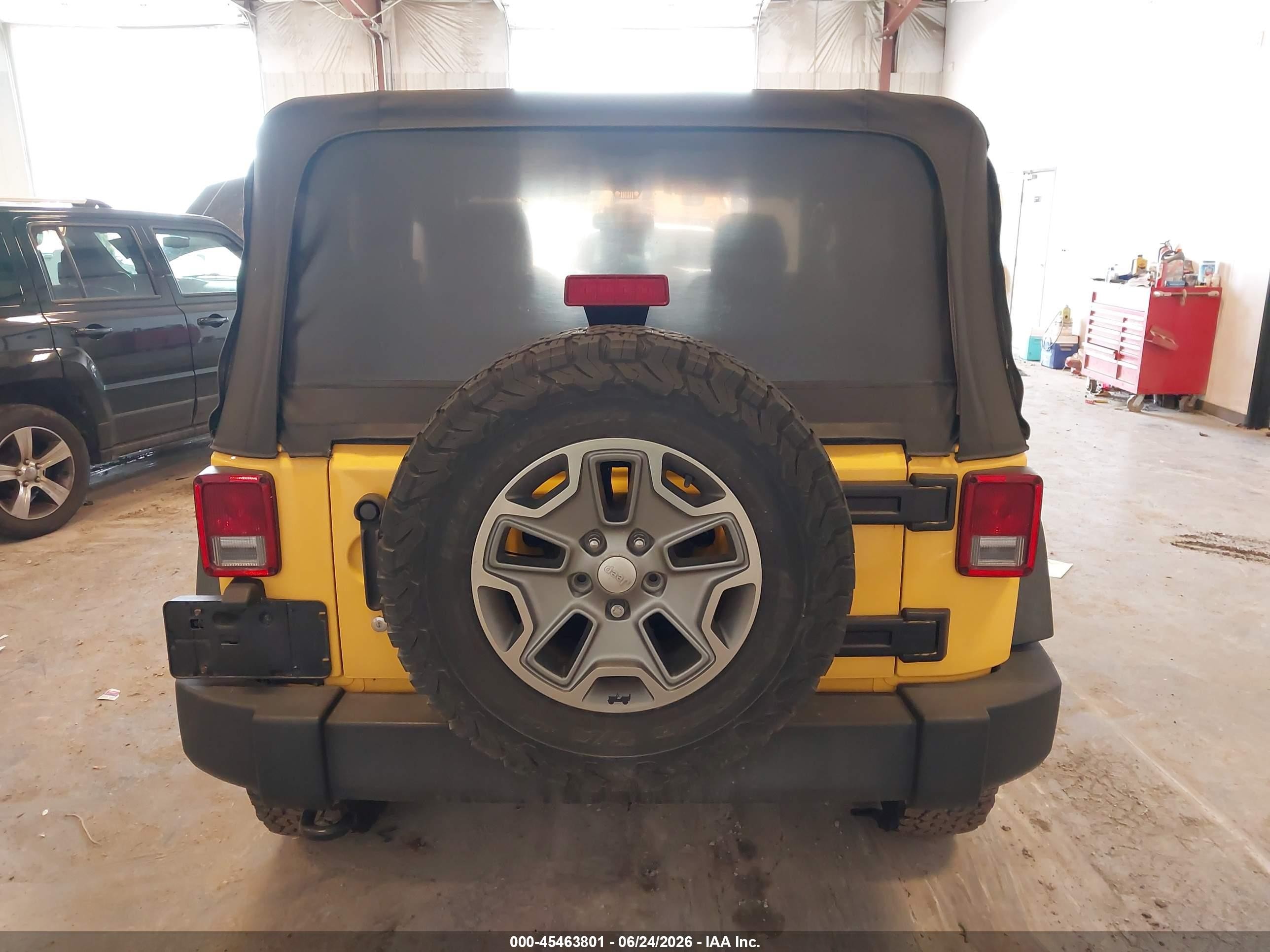 2015 Jeep Wrangler Rubicon Yellow vin: 1C4BJWCG0FL606746