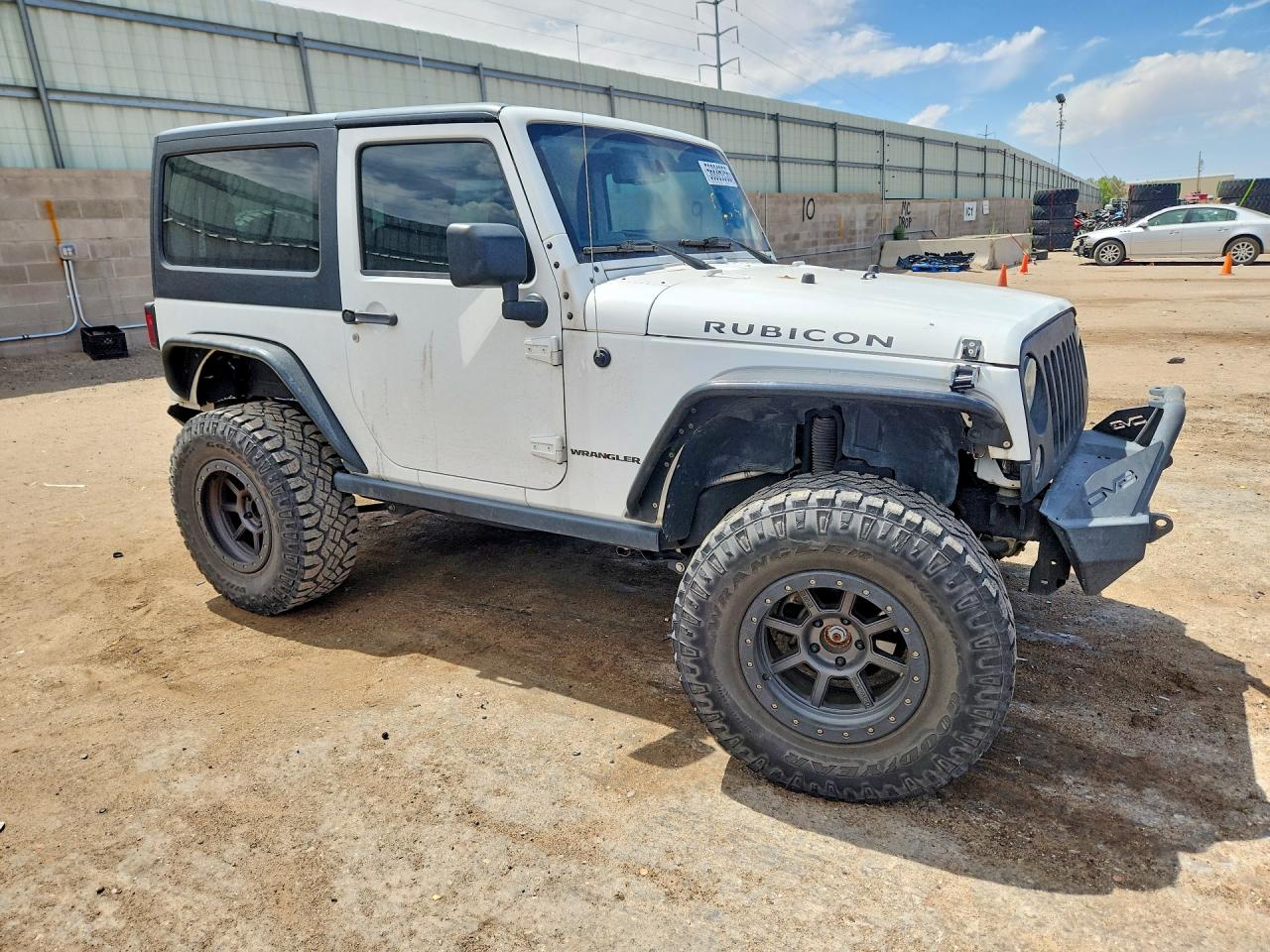 2015 Jeep Wrangler Rubicon White vin: 1C4BJWCG0FL757599