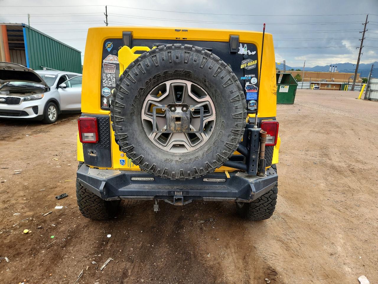 2015 Jeep Wrangler Rubicon Yellow vin: 1C4BJWCG1FL540868