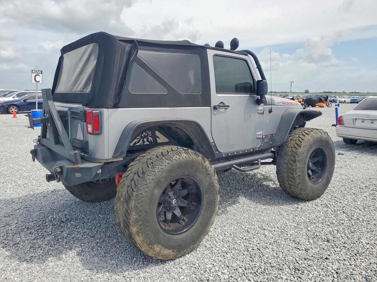 2015 Jeep Wrangler Rubicon Gray vin: 1C4BJWCG4FL625977