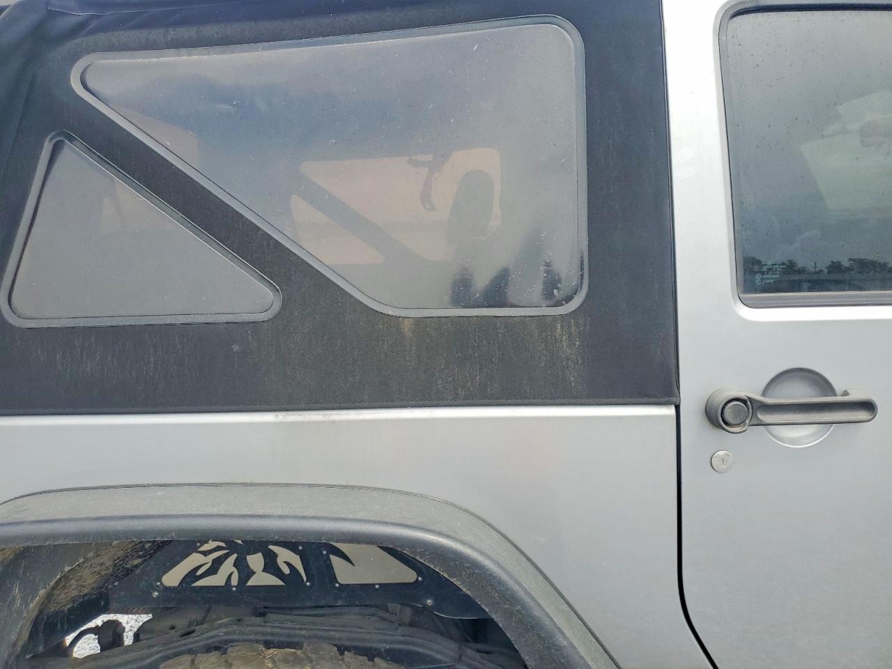2015 Jeep Wrangler Rubicon Gray vin: 1C4BJWCG4FL625977