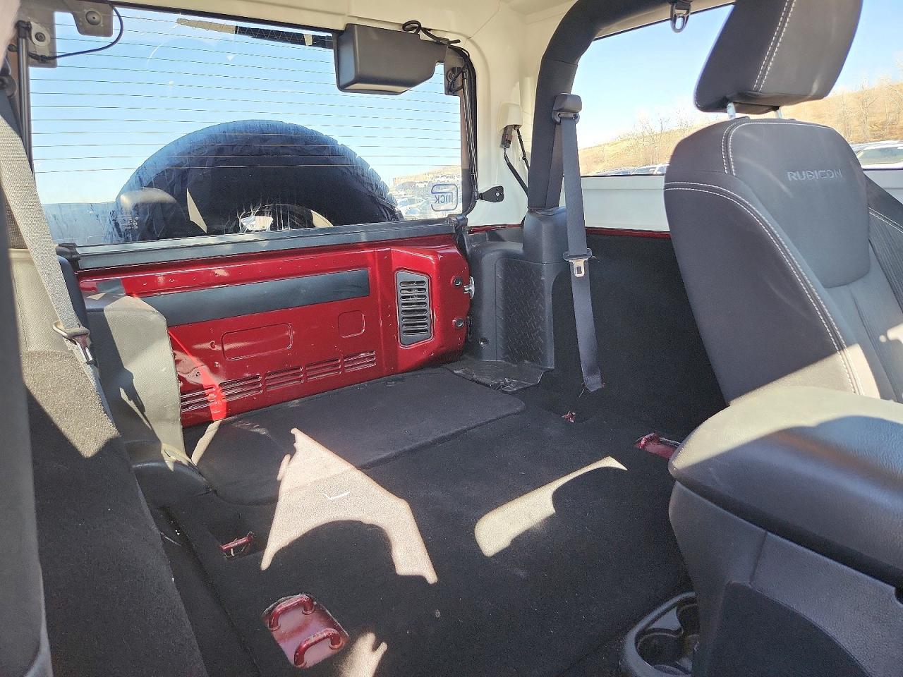 2013 Jeep Wrangler Rubicon Red vin: 1C4BJWCG7DL527300