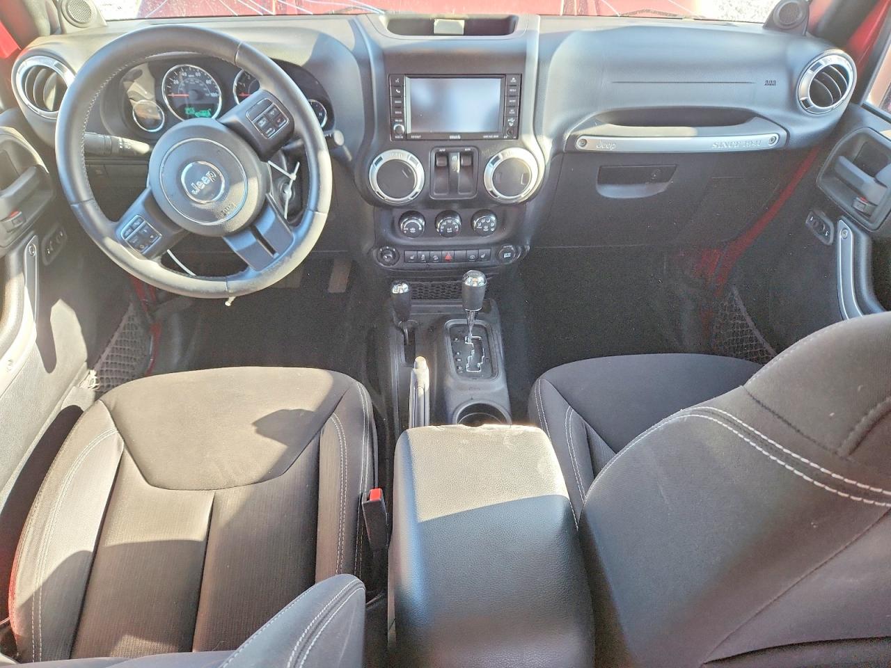 2013 Jeep Wrangler Rubicon Red vin: 1C4BJWCG7DL527300