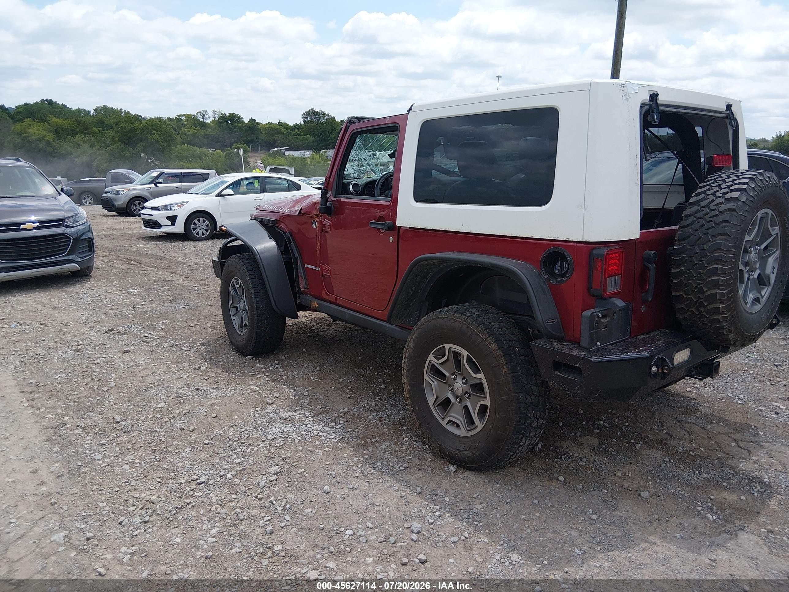 2013 Jeep Wrangler Rubicon Red vin: 1C4BJWCG9DL508392