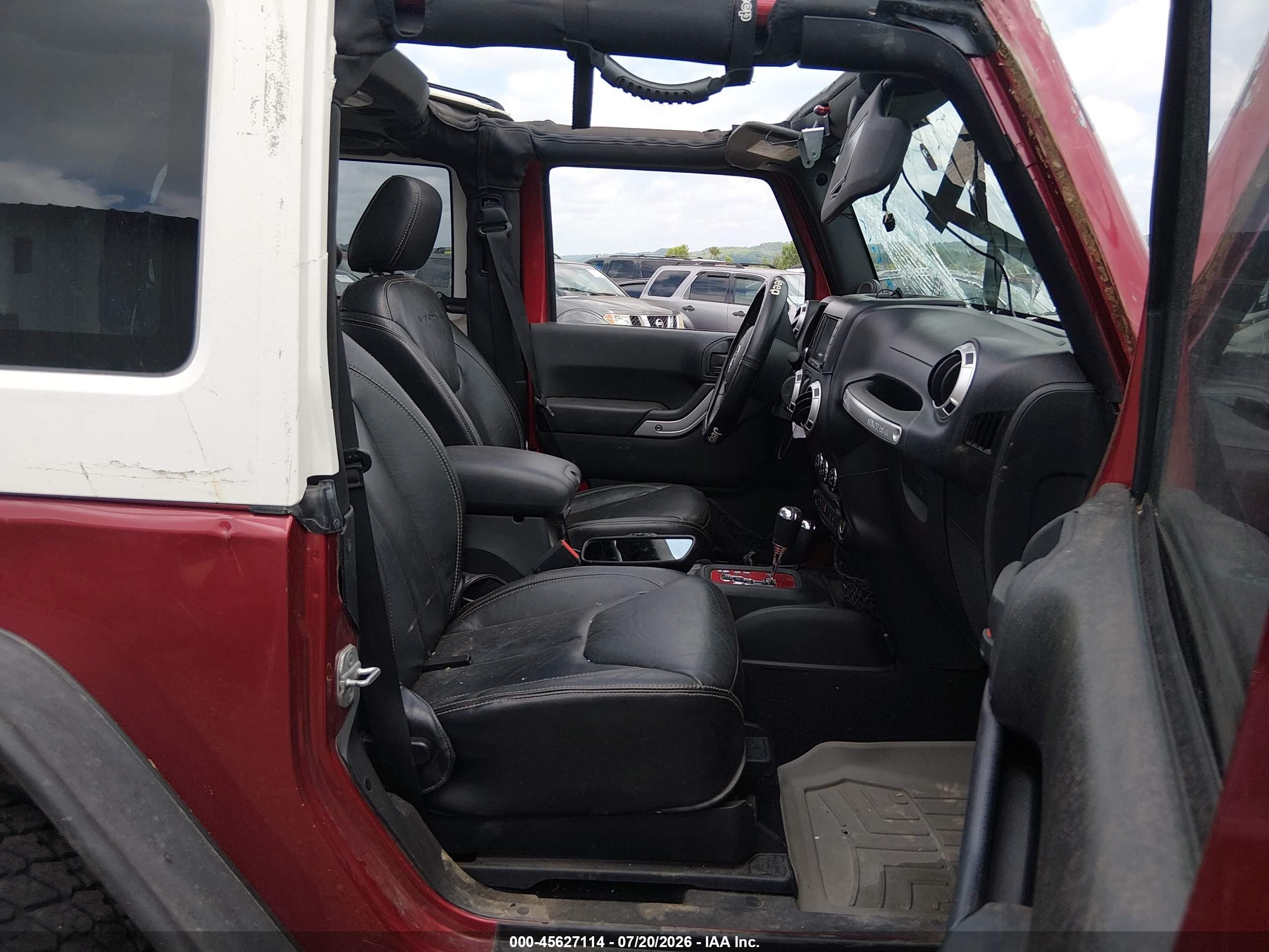 2013 Jeep Wrangler Rubicon Red vin: 1C4BJWCG9DL508392