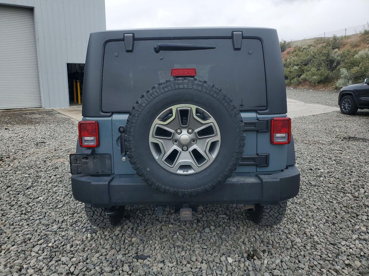 2015 Jeep Wrangler Rubicon Gray vin: 1C4BJWCG9FL582107