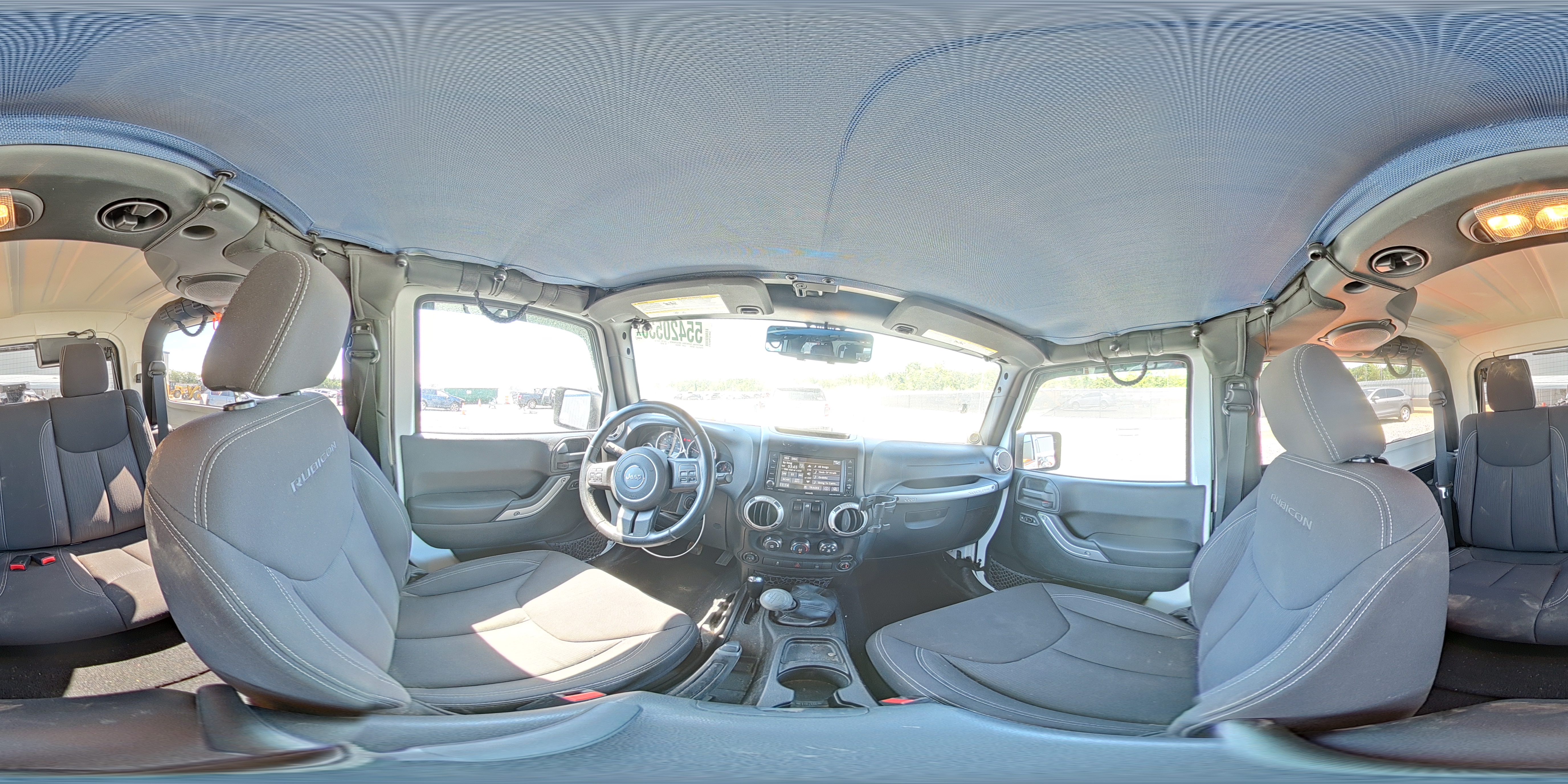 2013 Jeep Wrangler Rubicon White vin: 1C4BJWCGXDL569752