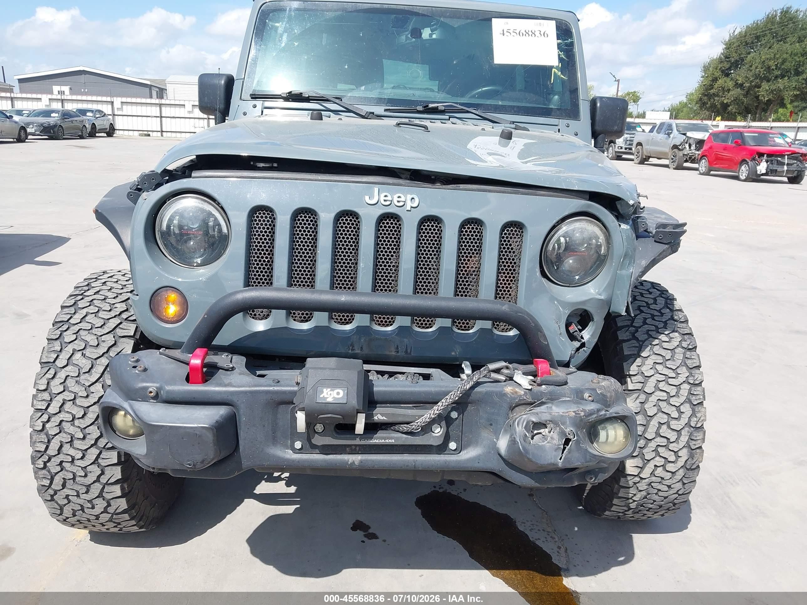 2014 Jeep Wrangler Rubicon Gray vin: 1C4BJWCGXEL181177