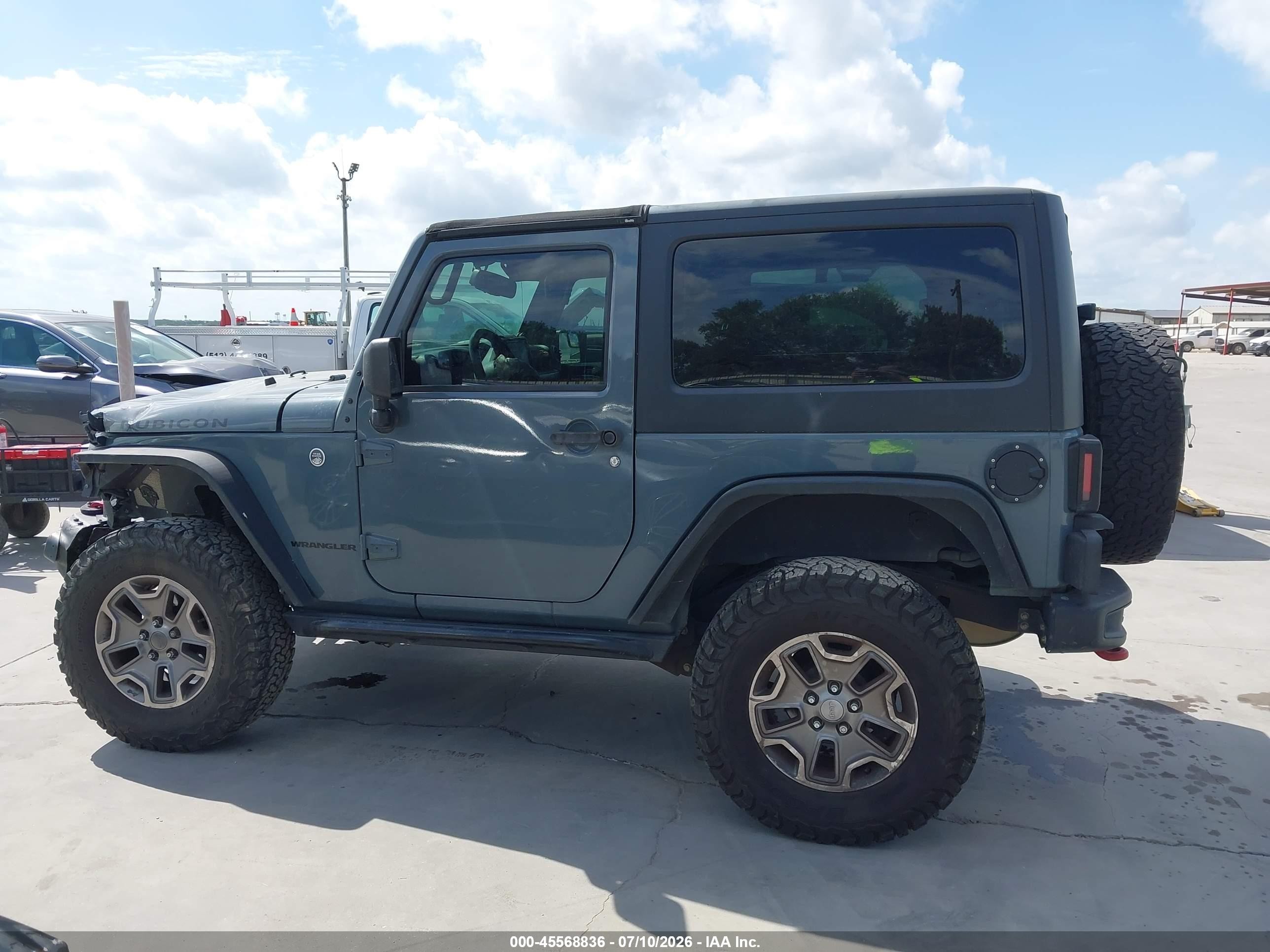 2014 Jeep Wrangler Rubicon Gray vin: 1C4BJWCGXEL181177