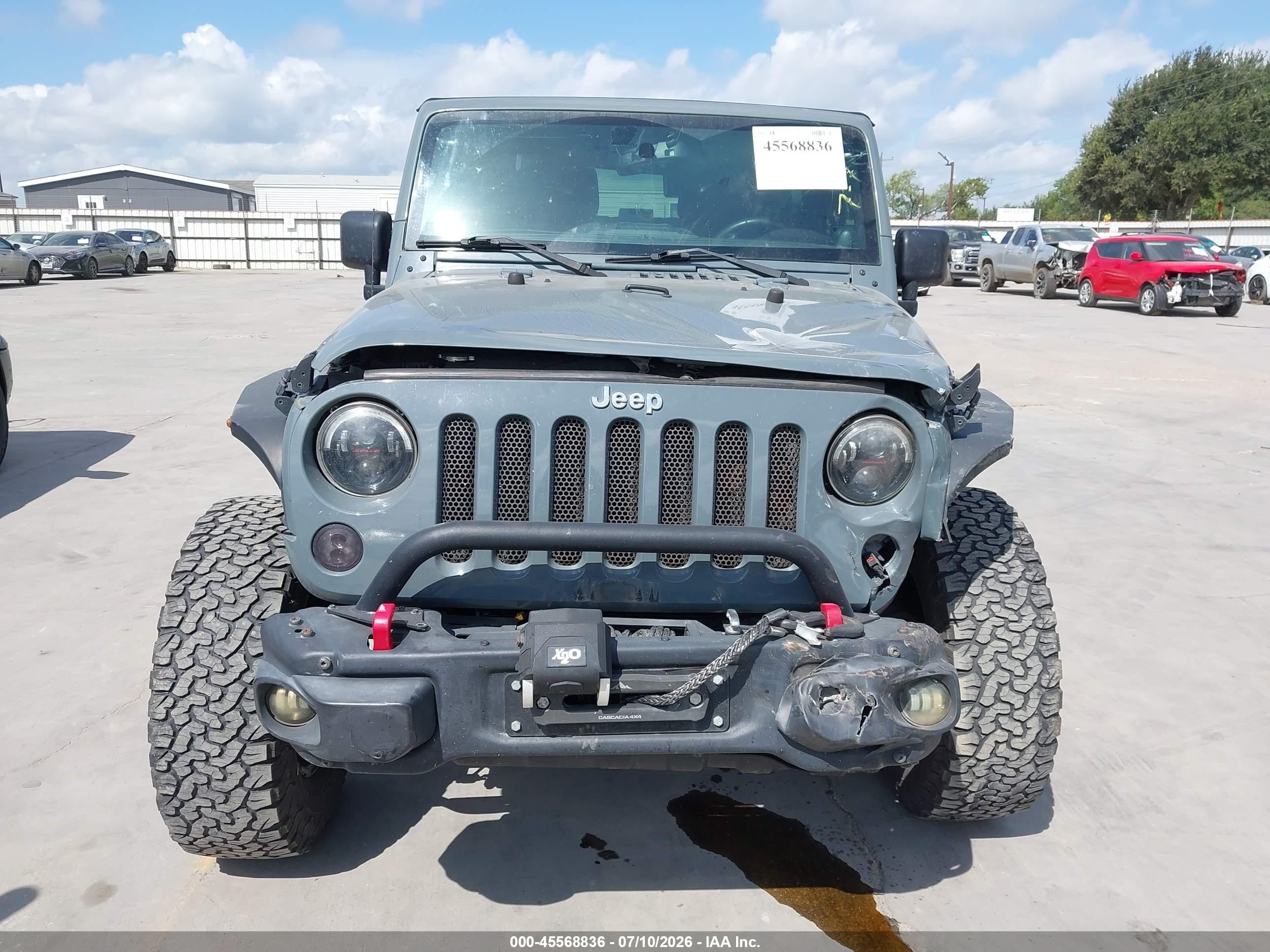 2014 Jeep Wrangler Rubicon Gray vin: 1C4BJWCGXEL181177