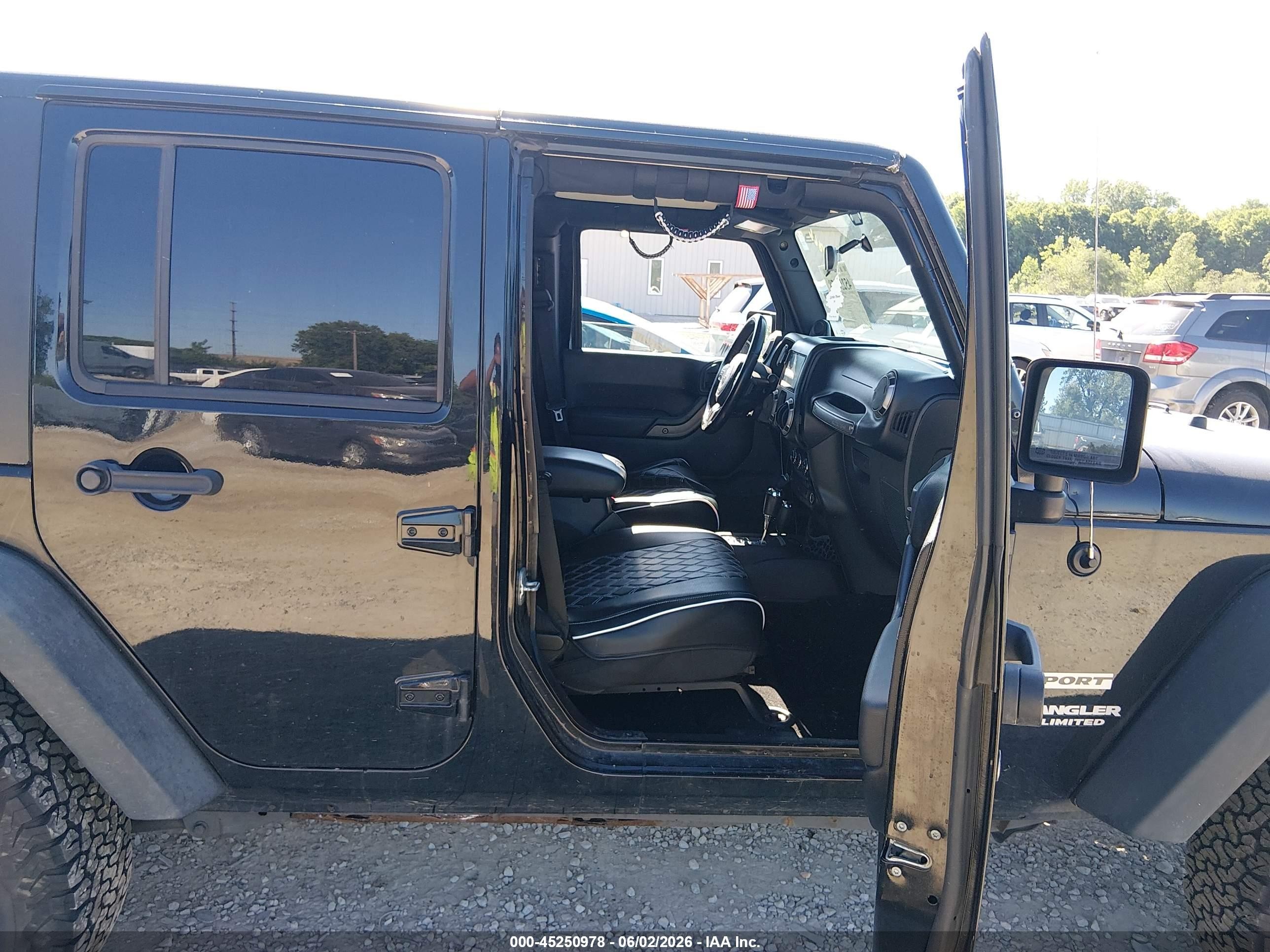 2012 Jeep Wrangler Unlimited Sport Black vin: 1C4BJWDG0CL151066
