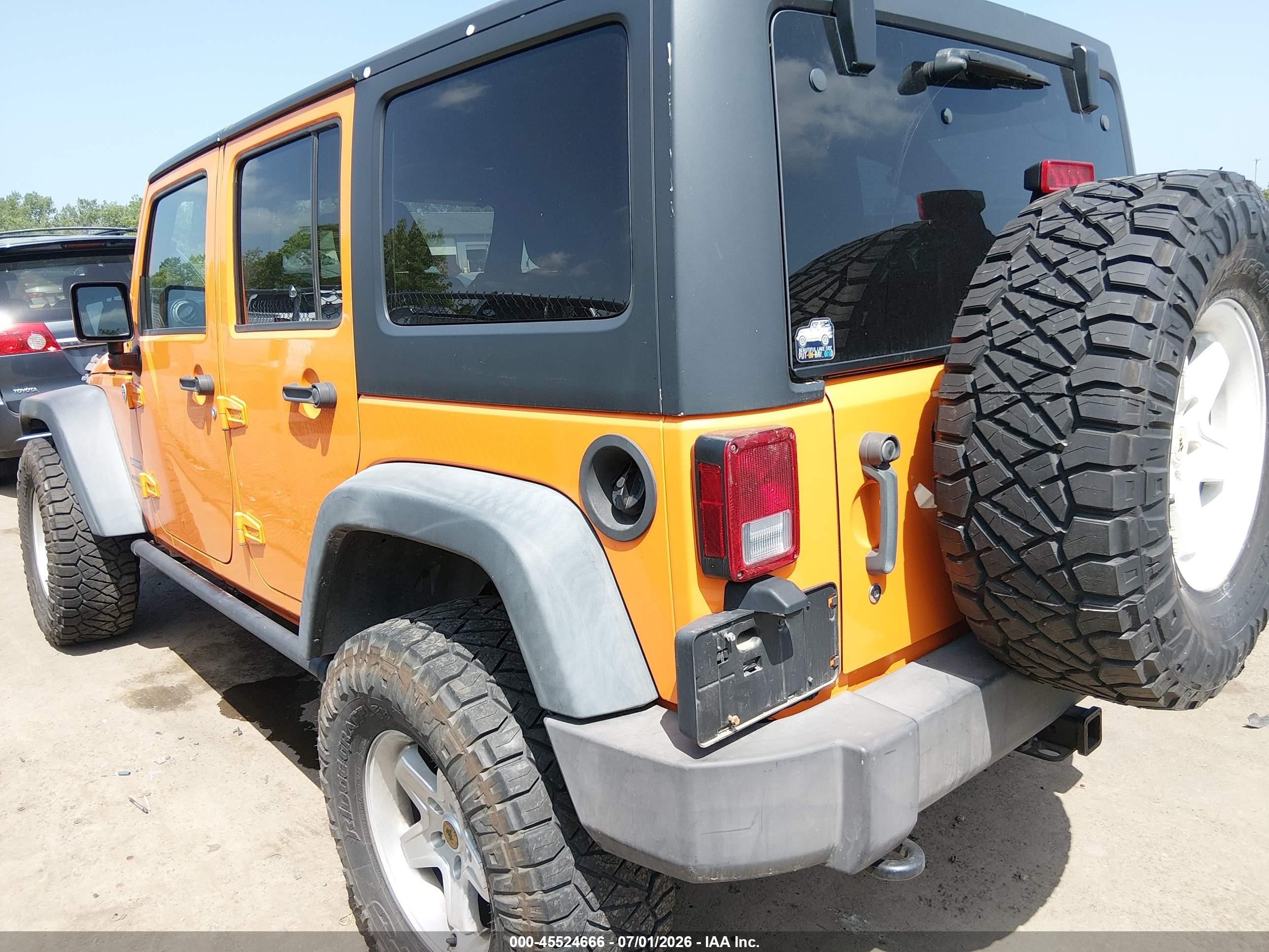 2012 Jeep Wrangler Unlimited Sport Orange vin: 1C4BJWDG0CL222136