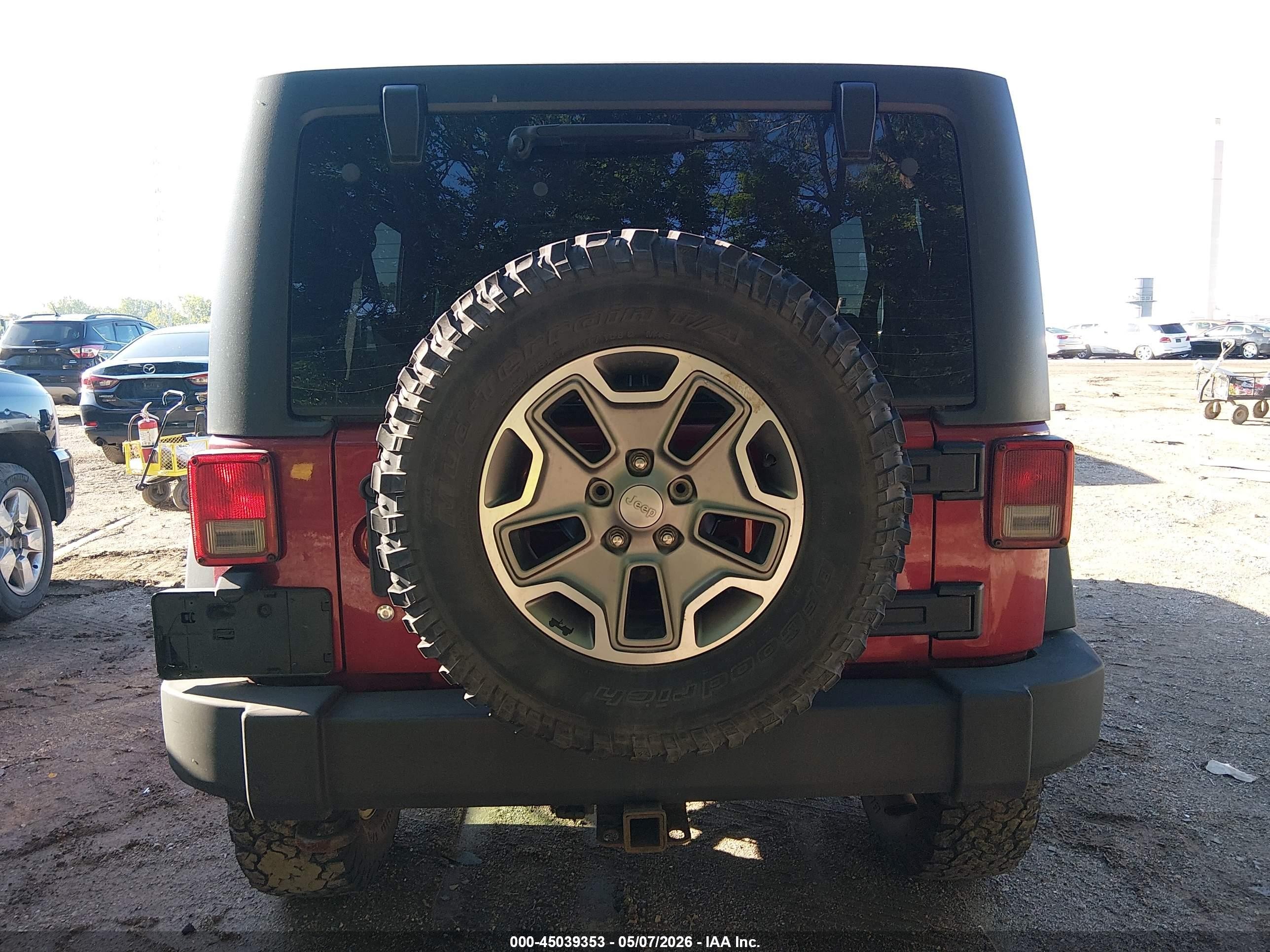 2013 Jeep Wrangler Unlimited Sport Red vin: 1C4BJWDG0DL508022