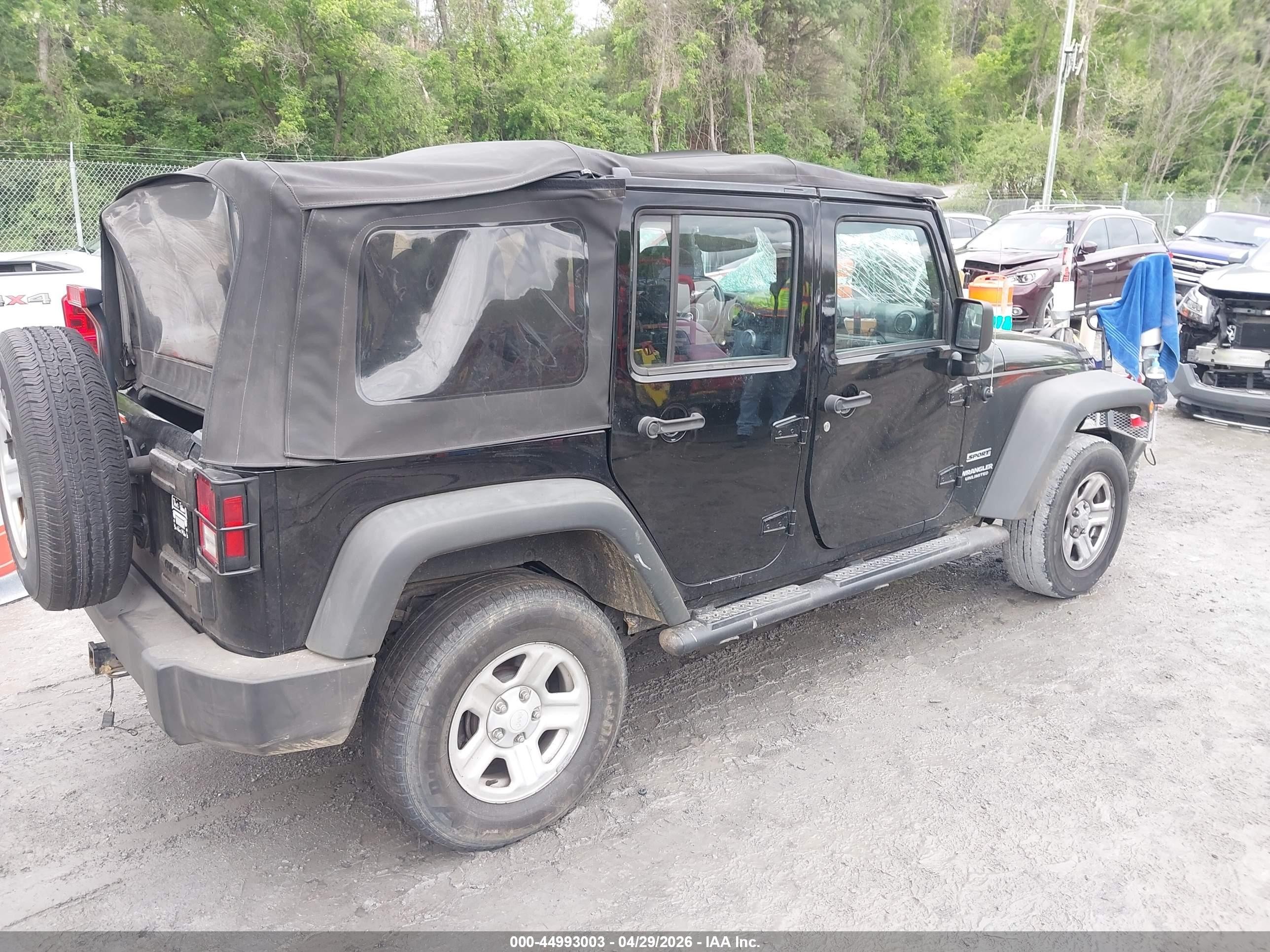 2013 Jeep Wrangler Unlimited Sport Black vin: 1C4BJWDG0DL563604