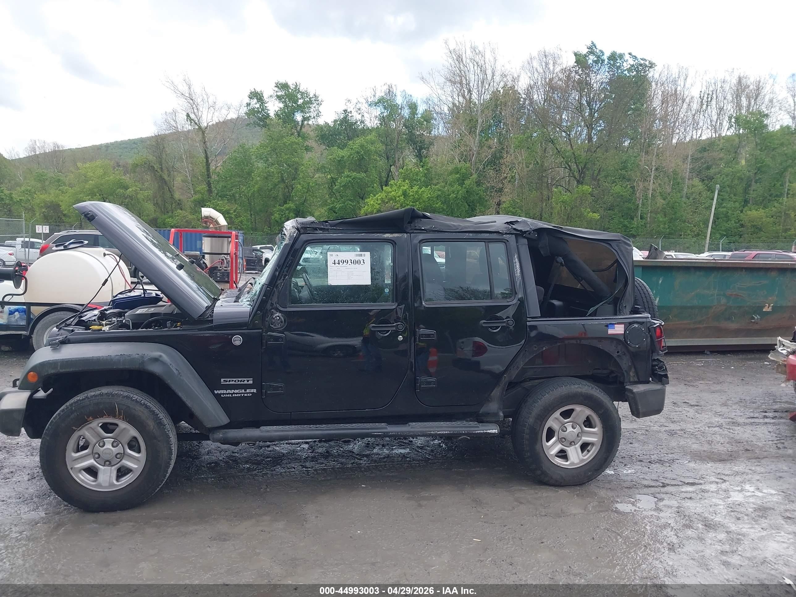 2013 Jeep Wrangler Unlimited Sport Black vin: 1C4BJWDG0DL563604