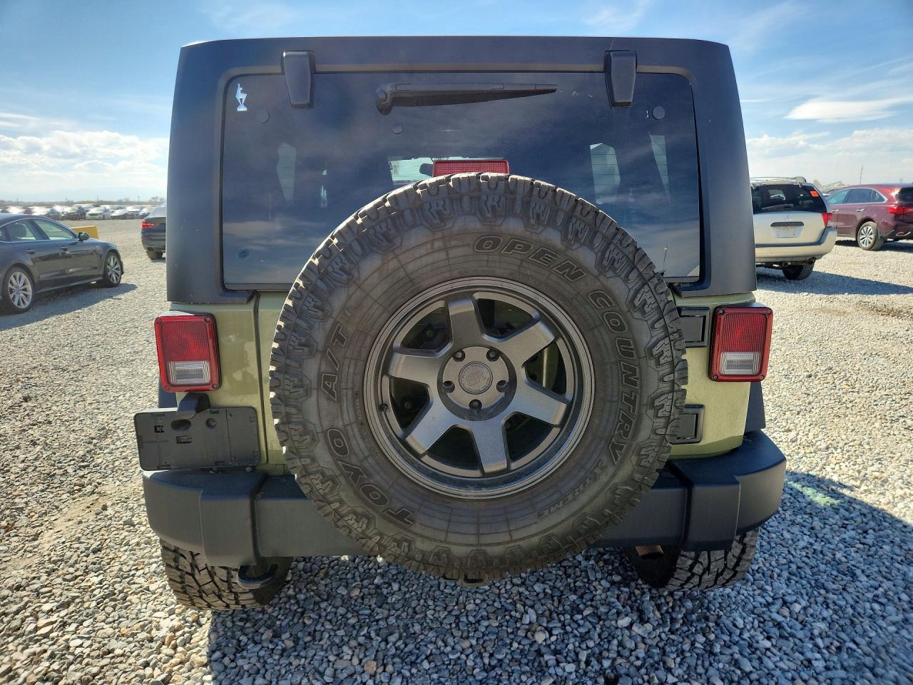 2013 Jeep Wrangler Unlimited Sport Green vin: 1C4BJWDG0DL605740