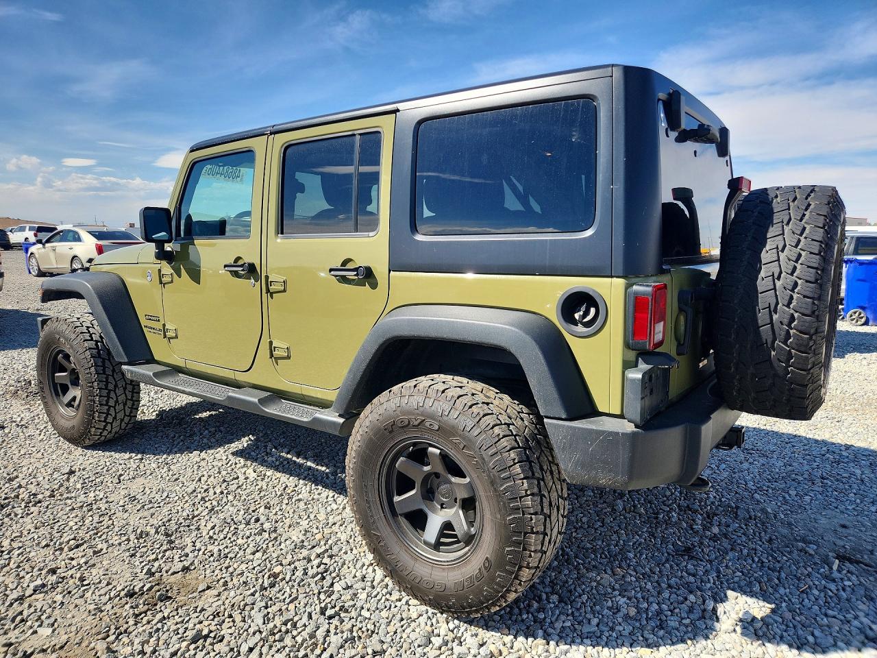 2013 Jeep Wrangler Unlimited Sport Green vin: 1C4BJWDG0DL605740