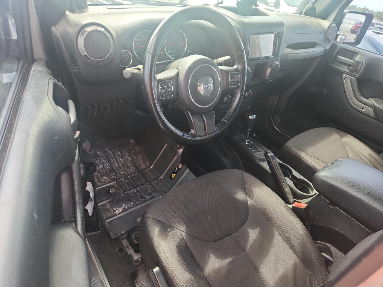 2013 Jeep Wrangler Unlimited Sport Silver vin: 1C4BJWDG0DL630251