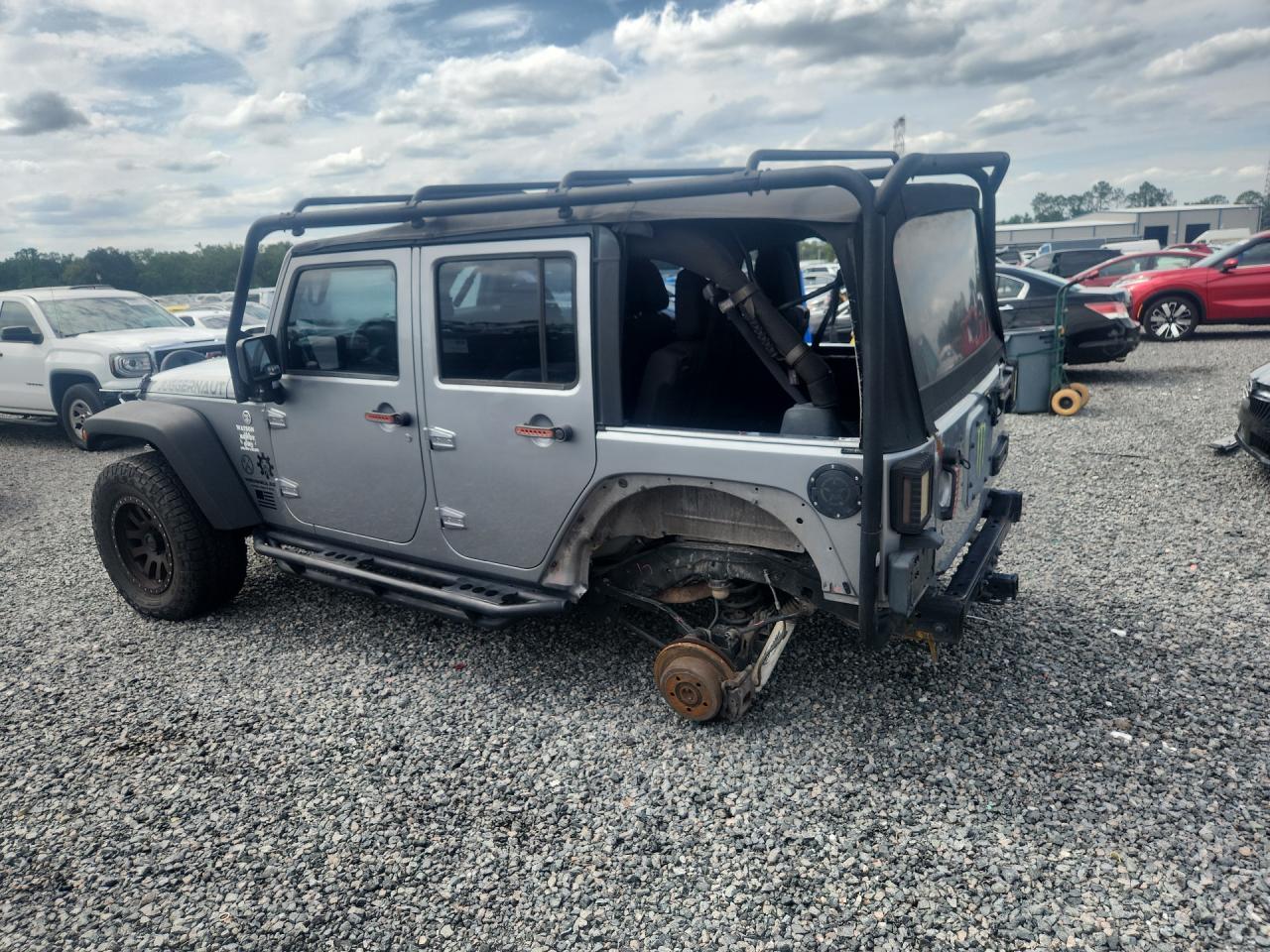 2013 Jeep Wrangler Unlimited Sport Silver vin: 1C4BJWDG0DL630251
