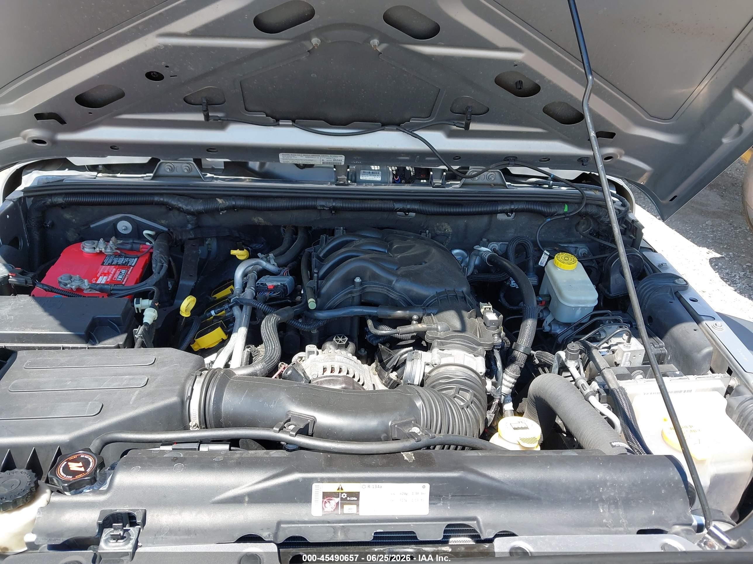 2013 Jeep Wrangler Unlimited Sport Silver vin: 1C4BJWDG0DL631156