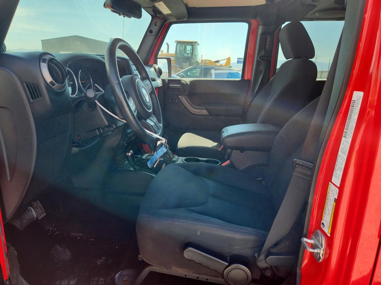 2013 Jeep Wrangler Unlimited Sport Red vin: 1C4BJWDG0DL669714