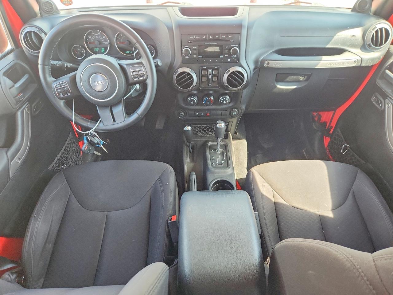 2013 Jeep Wrangler Unlimited Sport Red vin: 1C4BJWDG0DL669714