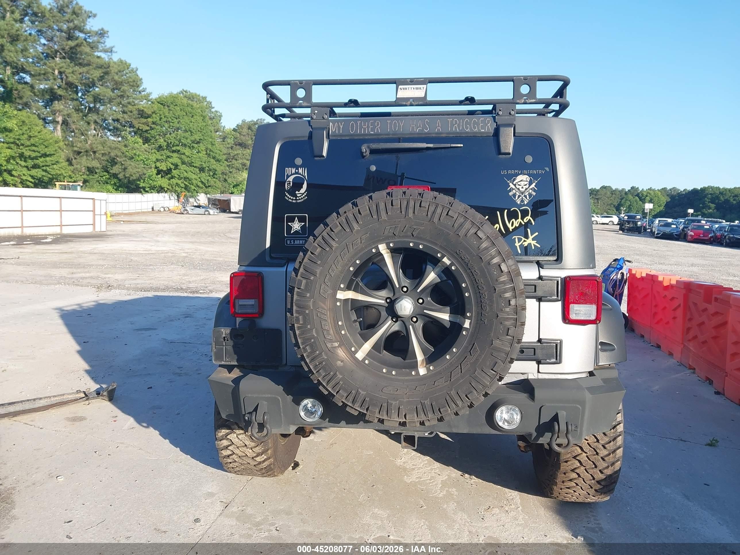 2013 Jeep Wrangler Unlimited Sport Silver vin: 1C4BJWDG0DL691051