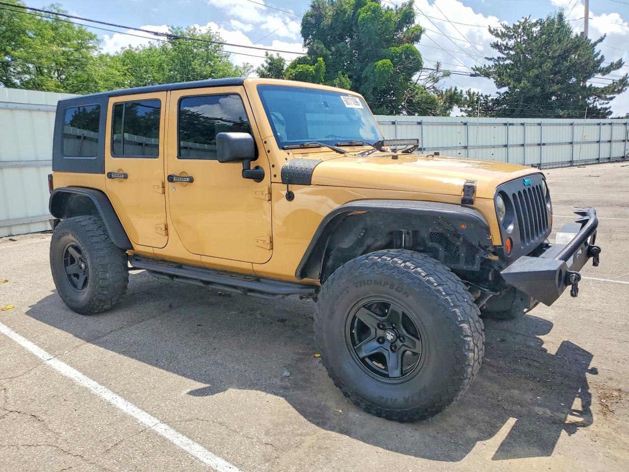 2013 Jeep Wrangler Unlimited Sport Tan vin: 1C4BJWDG0DL698243