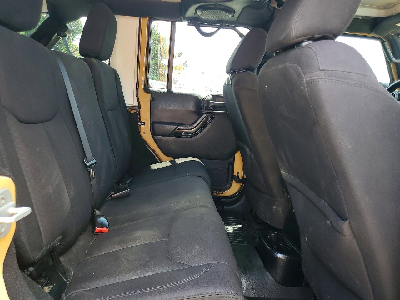 2013 Jeep Wrangler Unlimited Sport Tan vin: 1C4BJWDG0DL698243