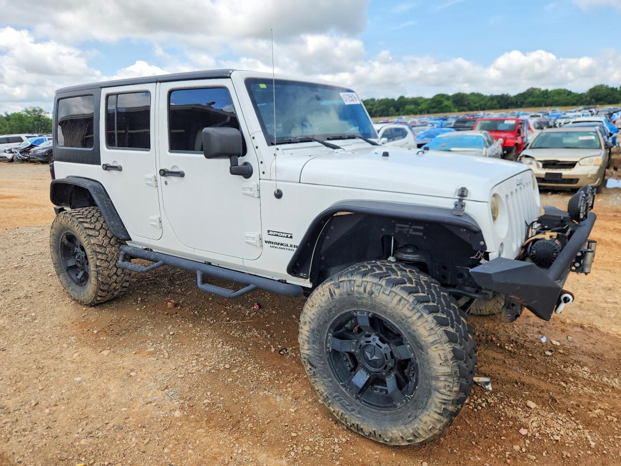 2014 Jeep Wrangler Unlimited Sport White vin: 1C4BJWDG0EL110083
