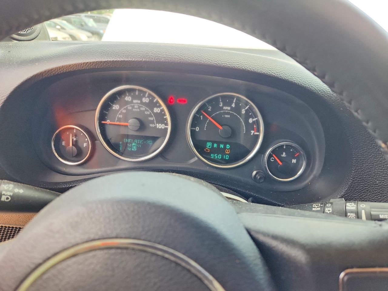 2014 Jeep Wrangler Unlimited Sport White vin: 1C4BJWDG0EL110083