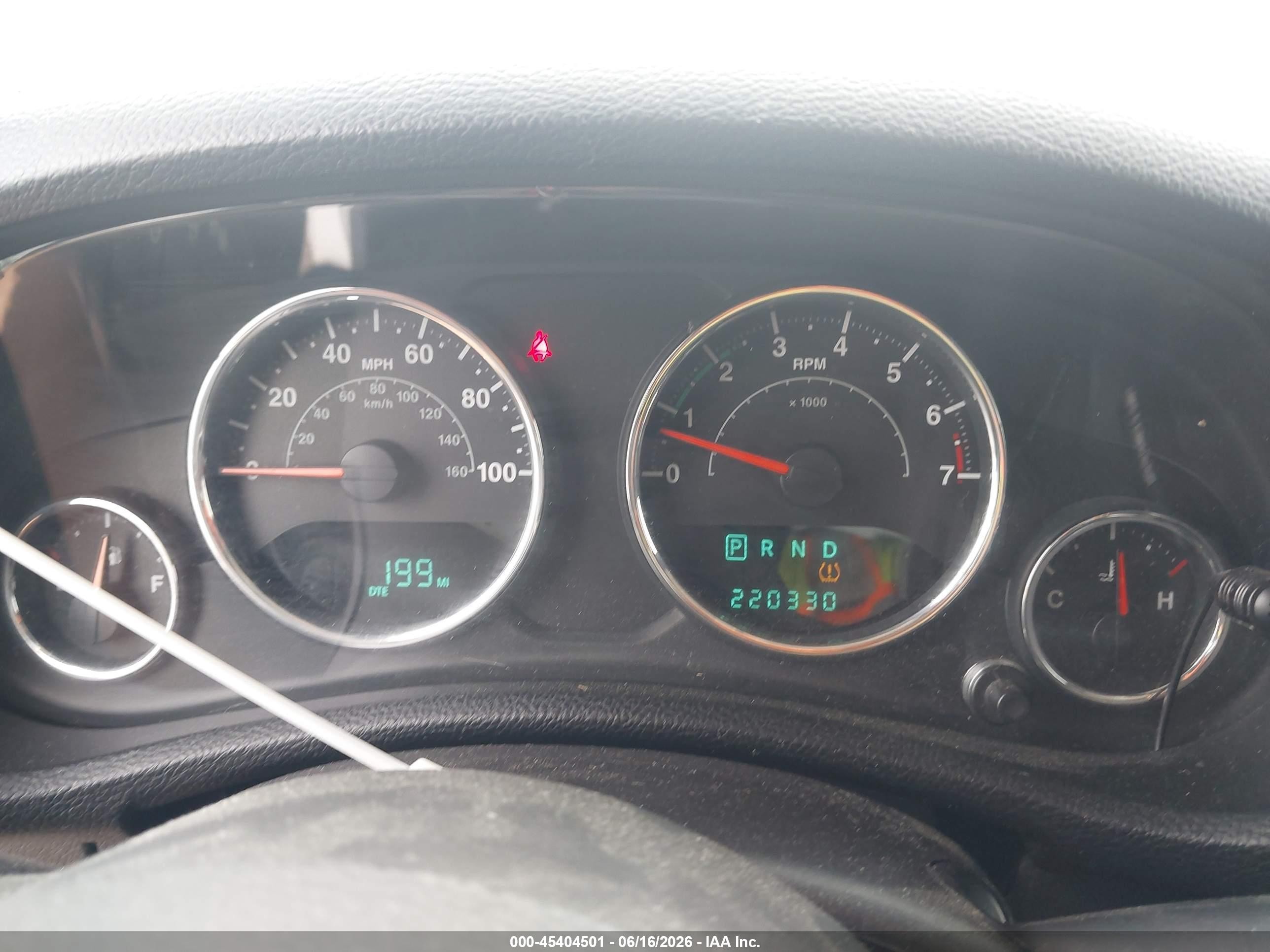 2014 Jeep Wrangler Unlimited Sport White vin: 1C4BJWDG0EL113582