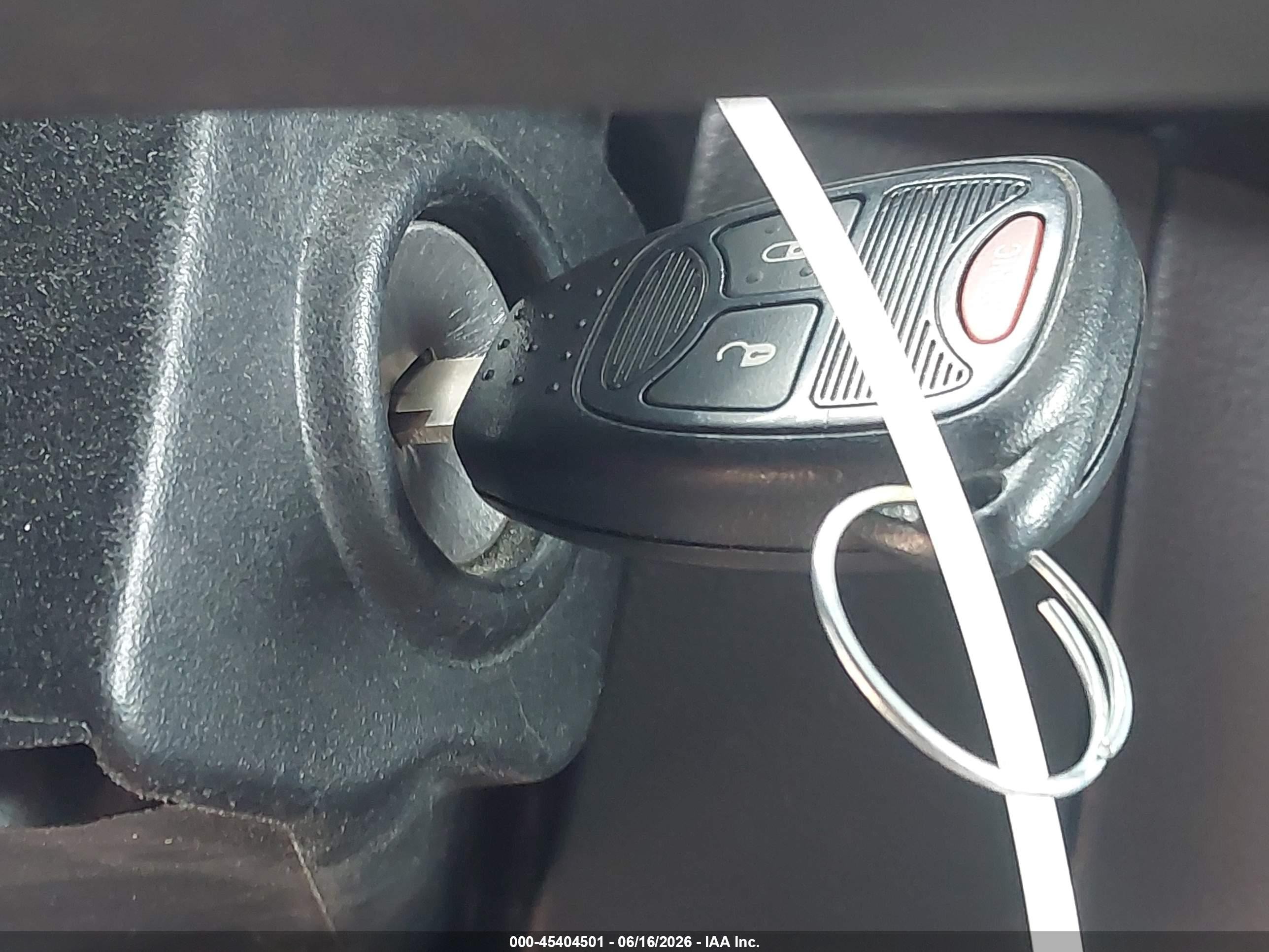 2014 Jeep Wrangler Unlimited Sport White vin: 1C4BJWDG0EL113582