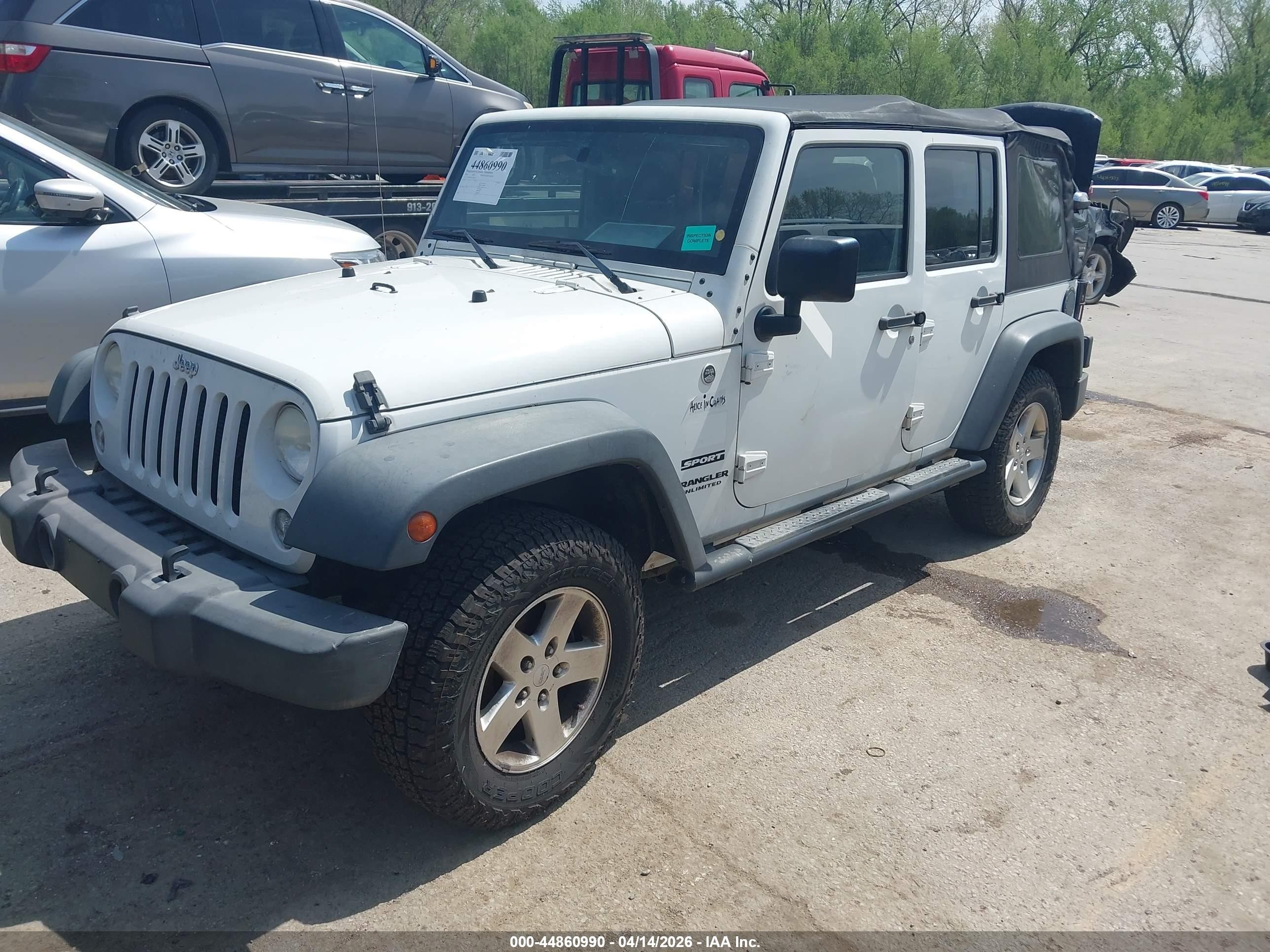 2014 Jeep Wrangler Unlimited Sport White vin: 1C4BJWDG0EL206165