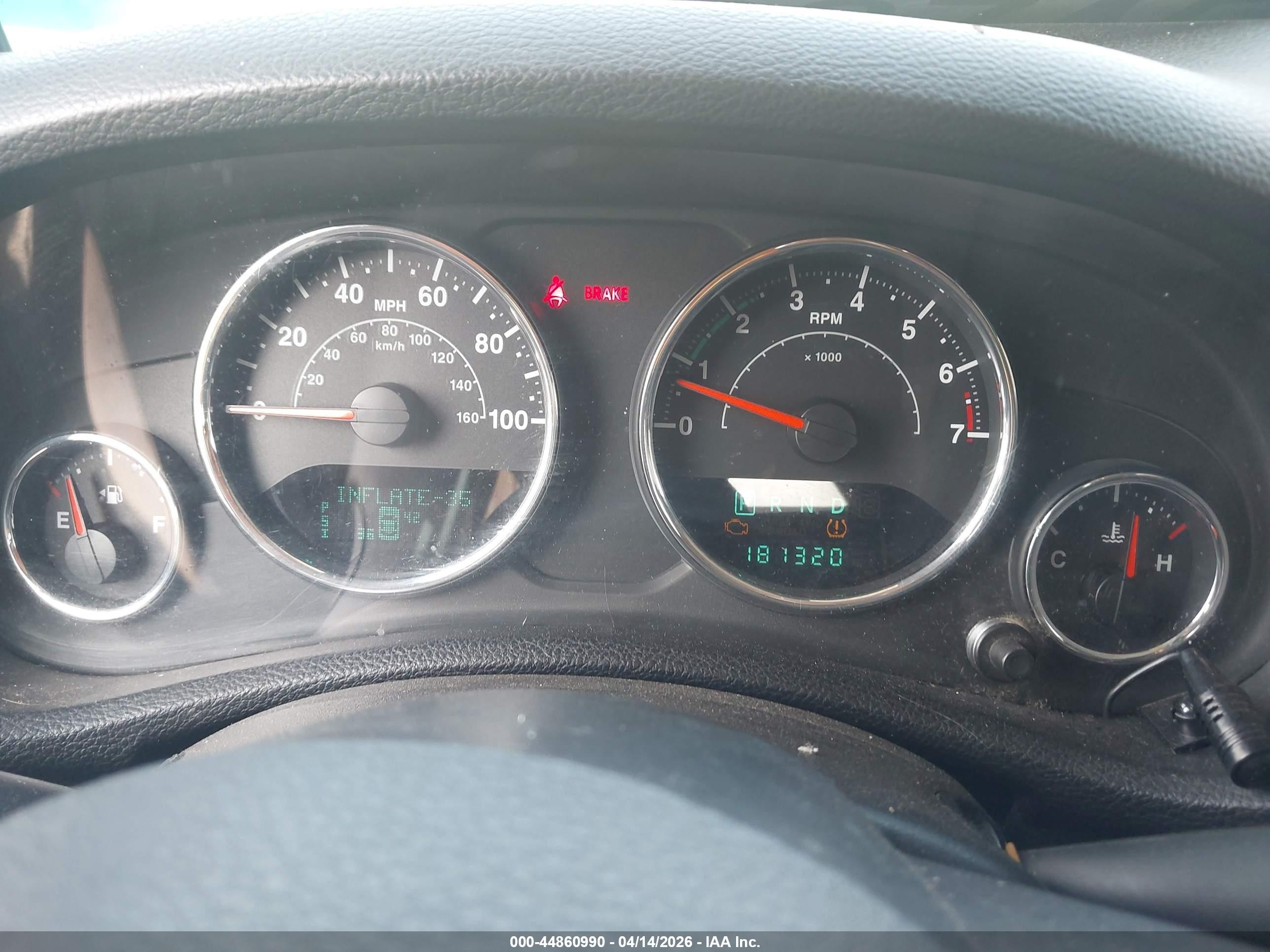2014 Jeep Wrangler Unlimited Sport White vin: 1C4BJWDG0EL206165