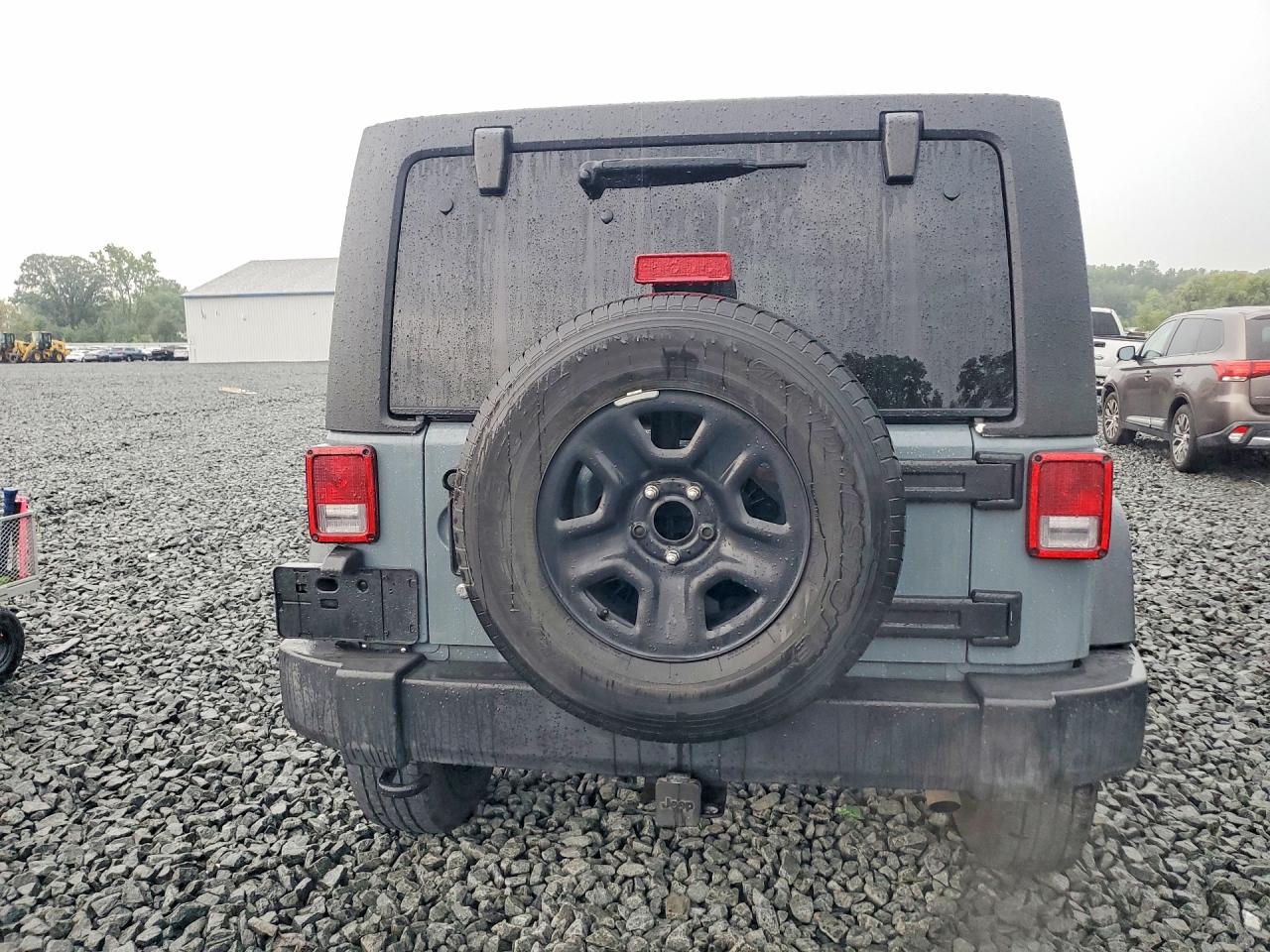 2014 Jeep Wrangler Unlimited Sport Gray vin: 1C4BJWDG0EL218266