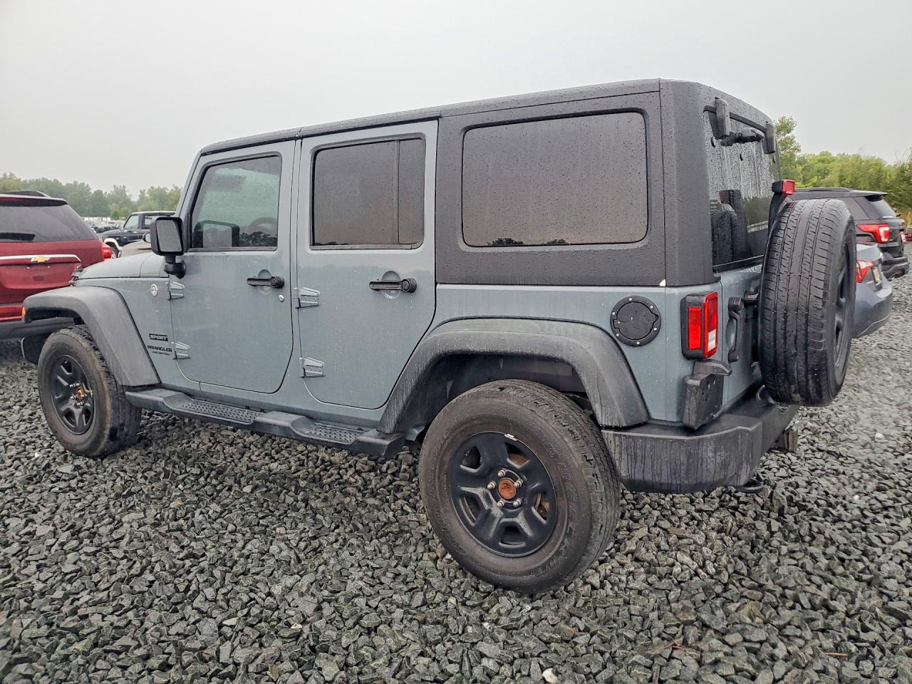 2014 Jeep Wrangler Unlimited Sport Gray vin: 1C4BJWDG0EL218266