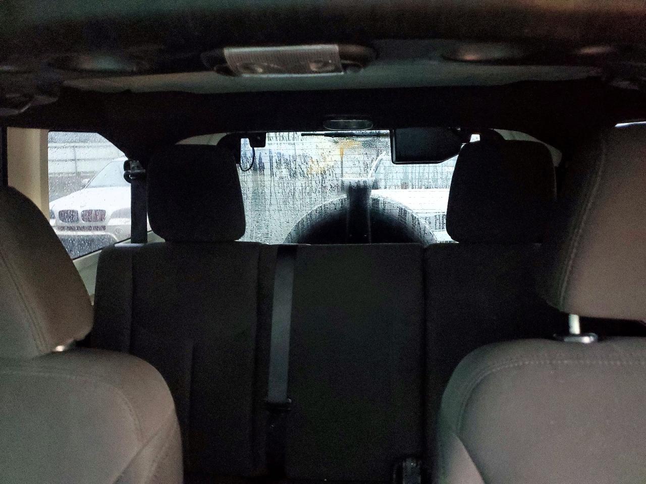 2014 Jeep Wrangler Unlimited Sport Gray vin: 1C4BJWDG0EL218266