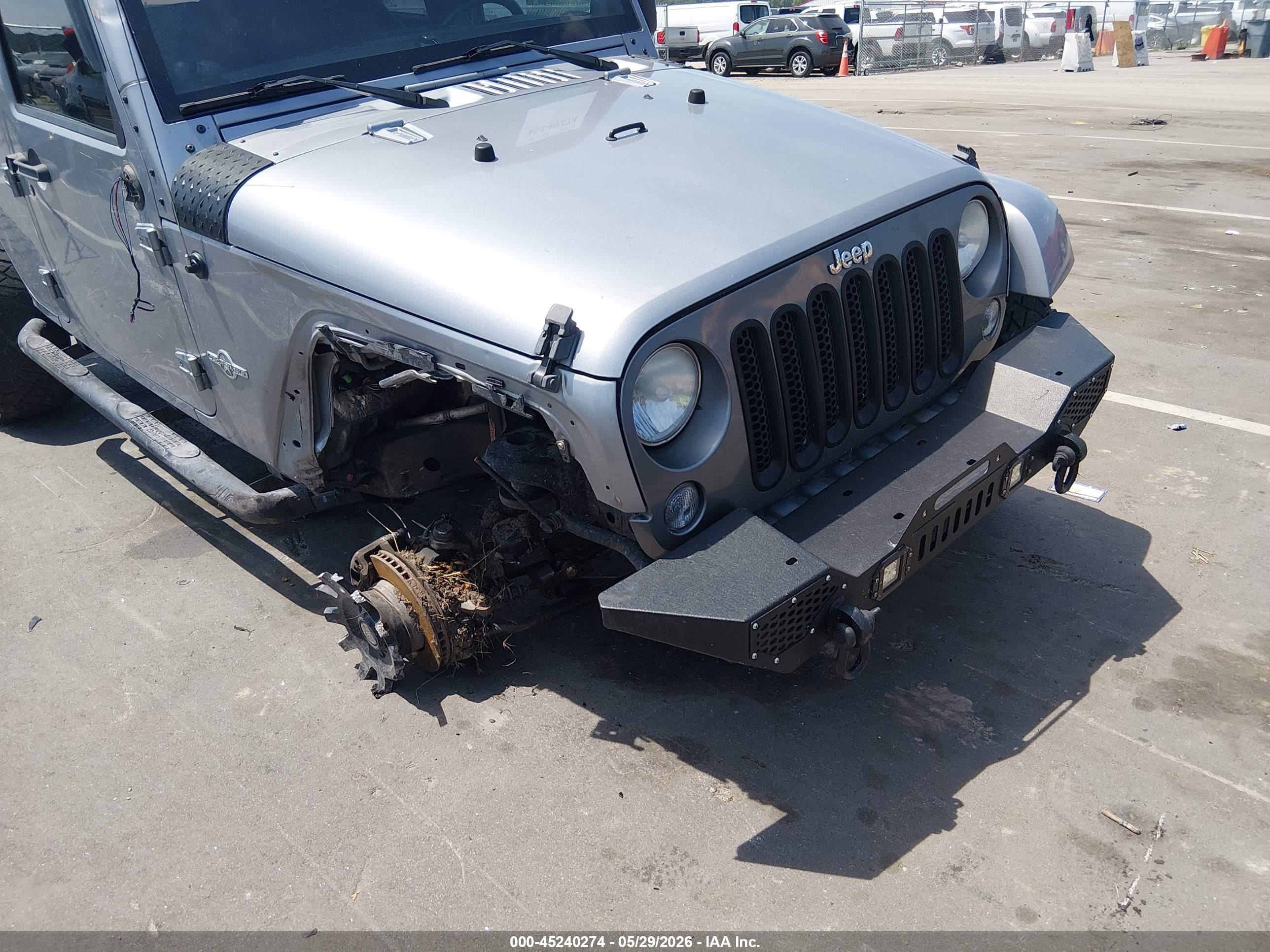 2014 Jeep Wrangler Unlimited Freedom Edition Silver vin: 1C4BJWDG0EL233379