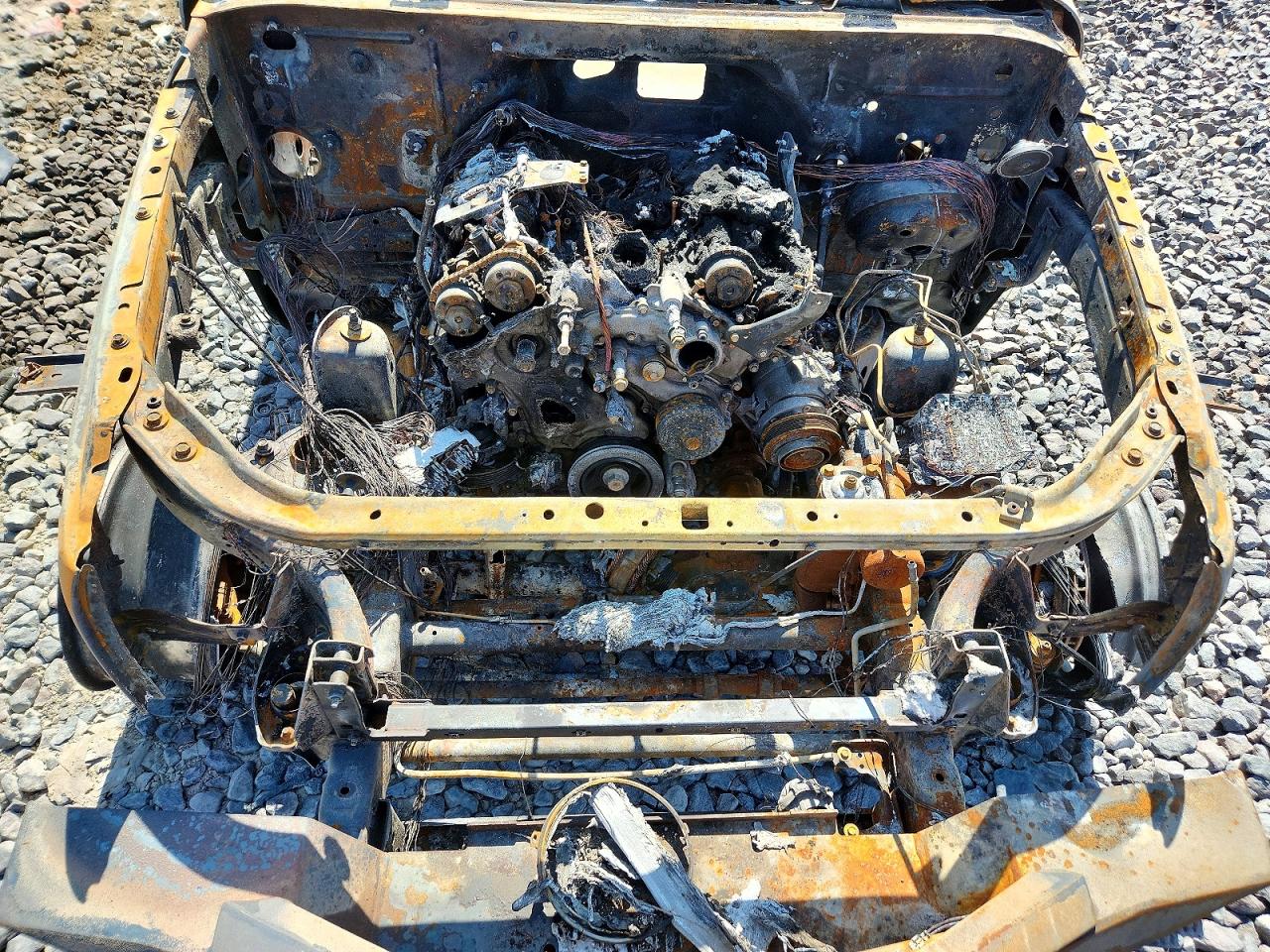 2014 Jeep Wrangler Unlimited Sport Burn vin: 1C4BJWDG0EL236556