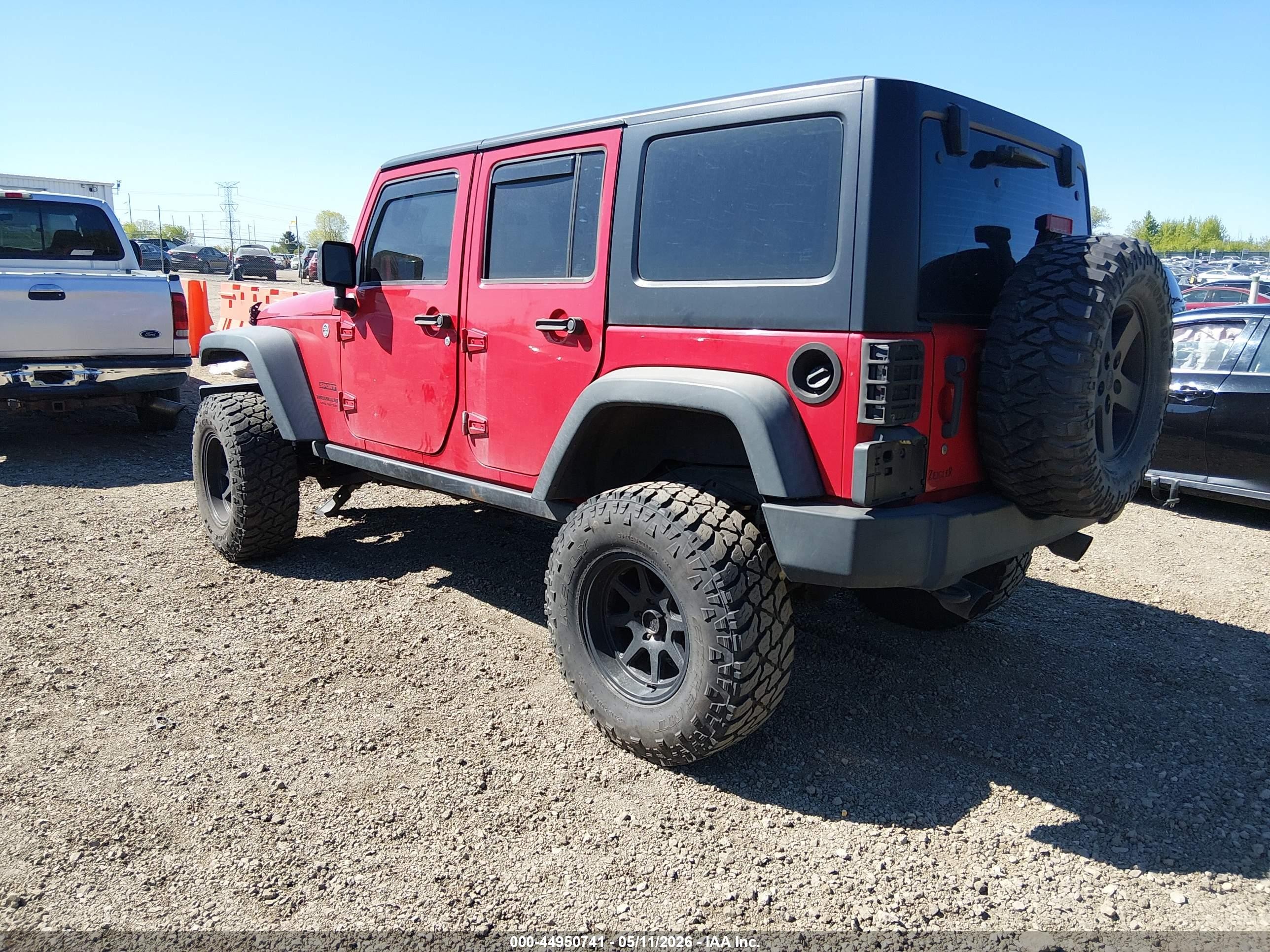2014 Jeep Wrangler Unlimited Sport Red vin: 1C4BJWDG0EL261733
