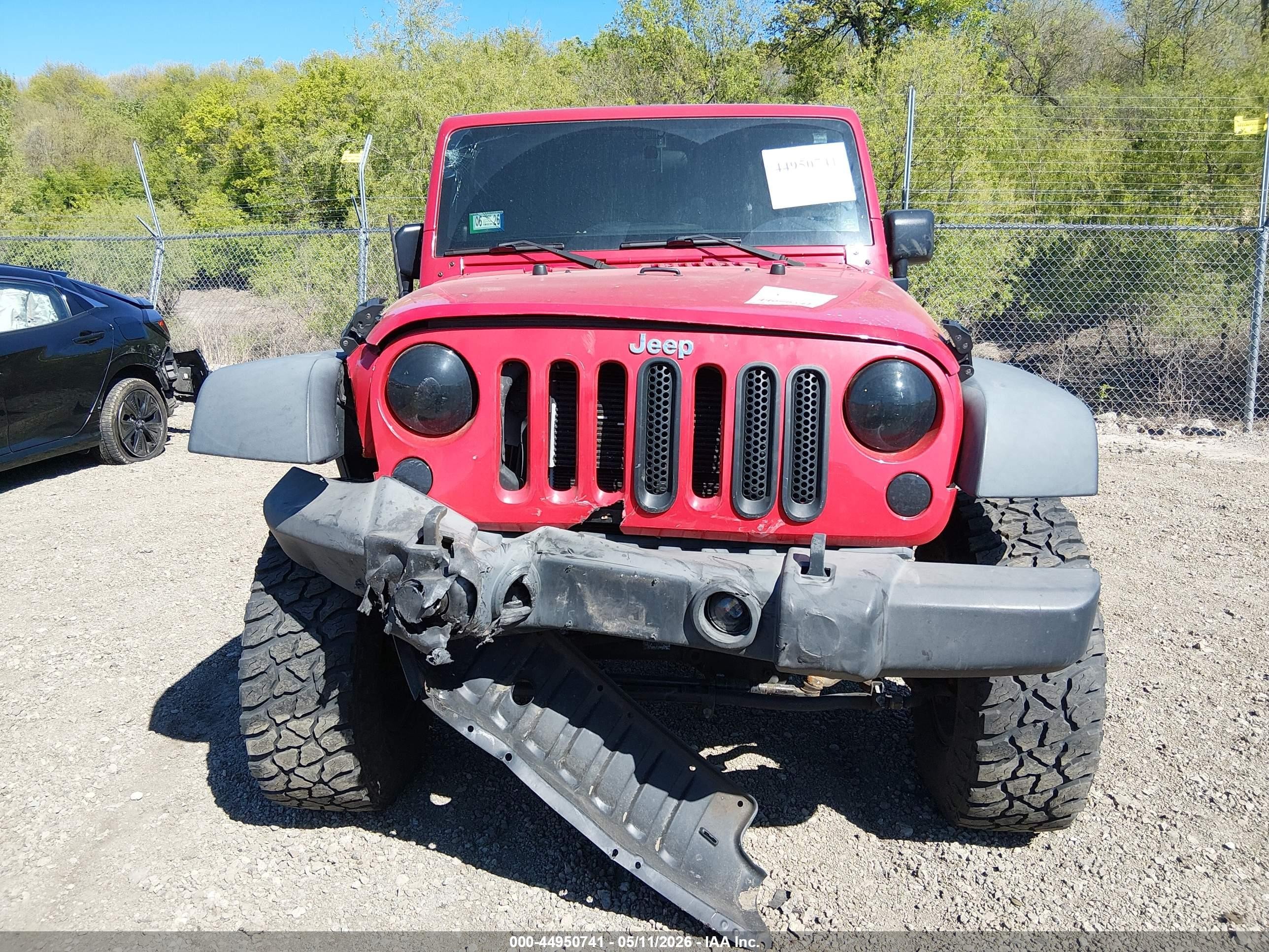2014 Jeep Wrangler Unlimited Sport Red vin: 1C4BJWDG0EL261733